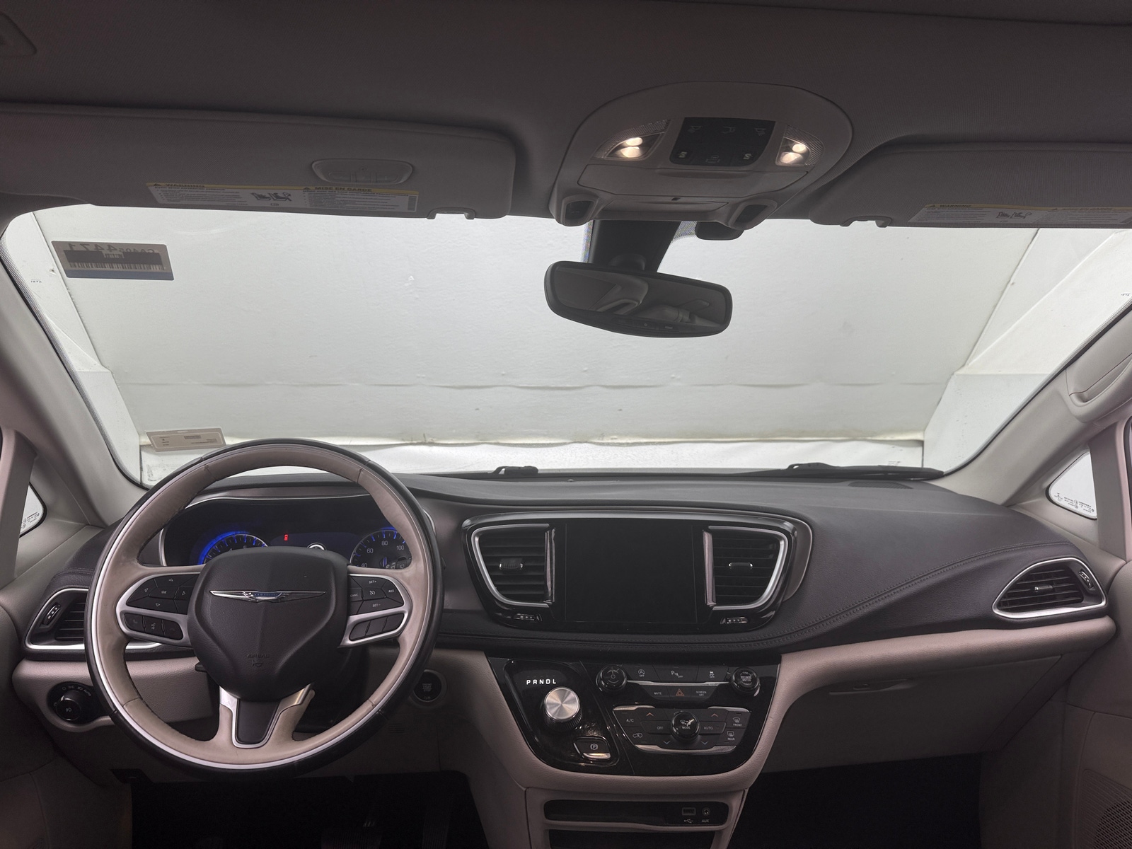 Thumbnail: 2018 Chrysler Pacifica - 3