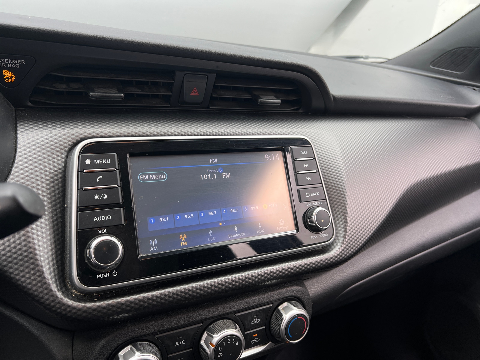 Thumbnail: 2019 Nissan Kicks - 4