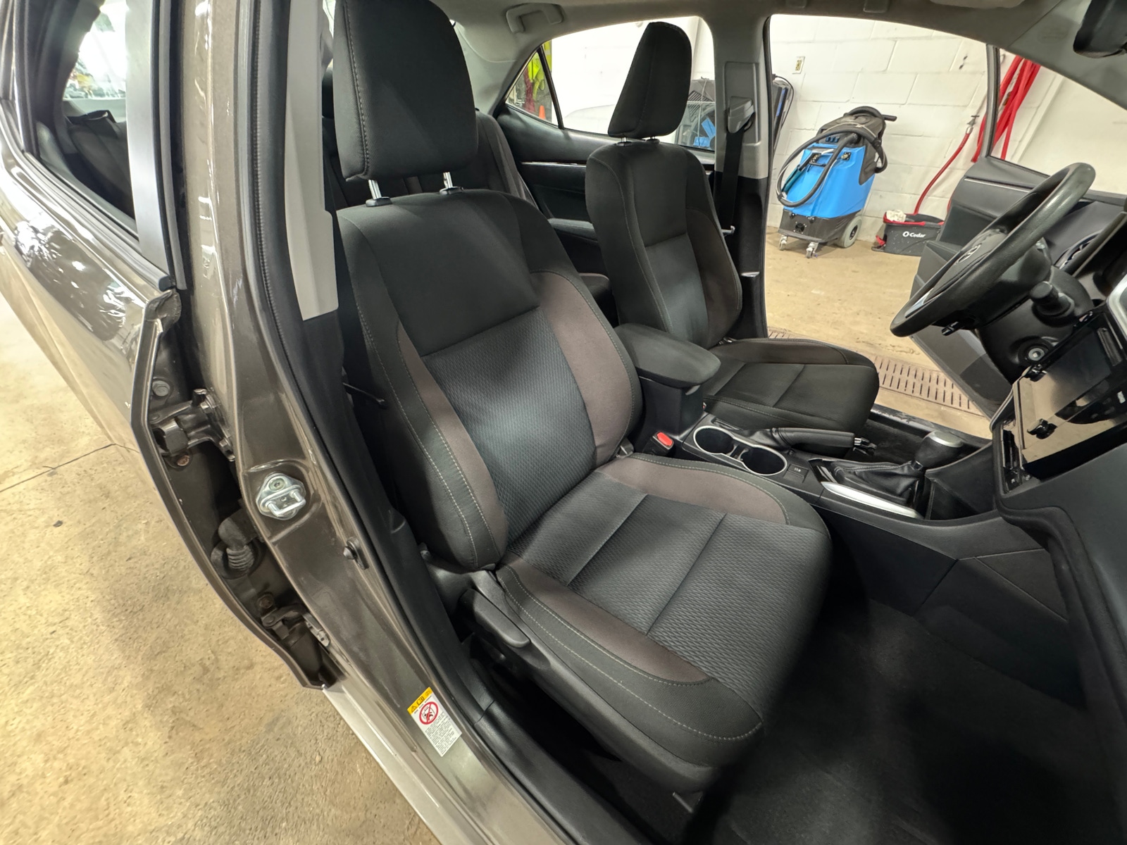 Thumbnail: 2017 Toyota Corolla - 2