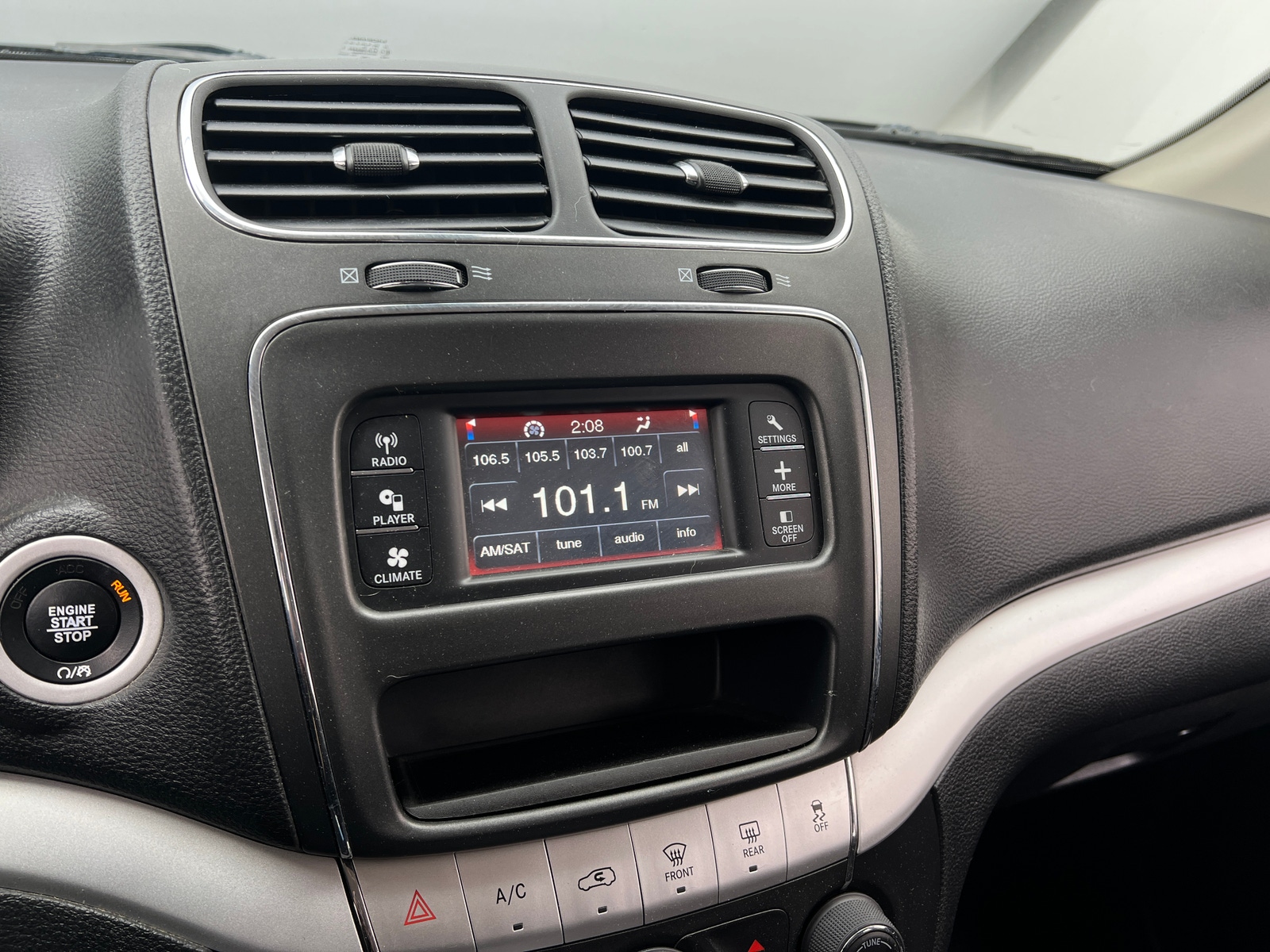 Thumbnail: 2020 Dodge Journey - 4