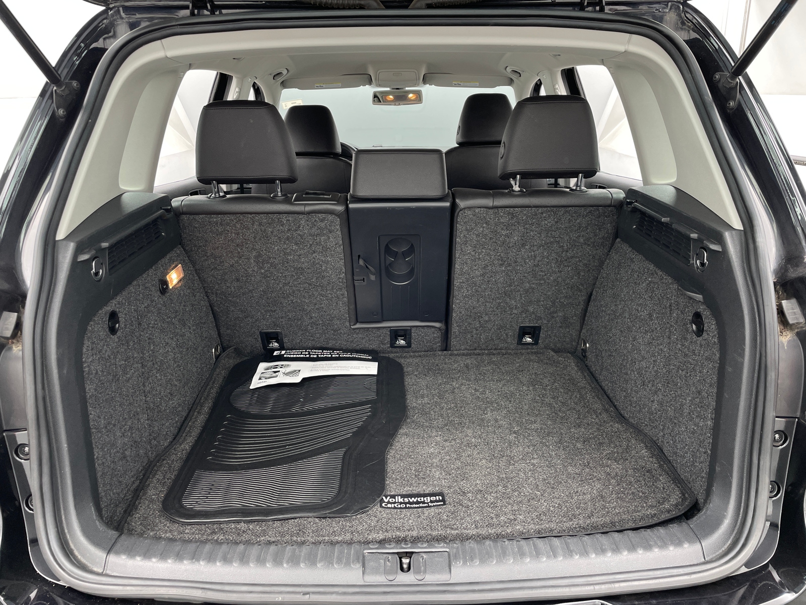 Thumbnail: 2016 Volkswagen Tiguan - 7