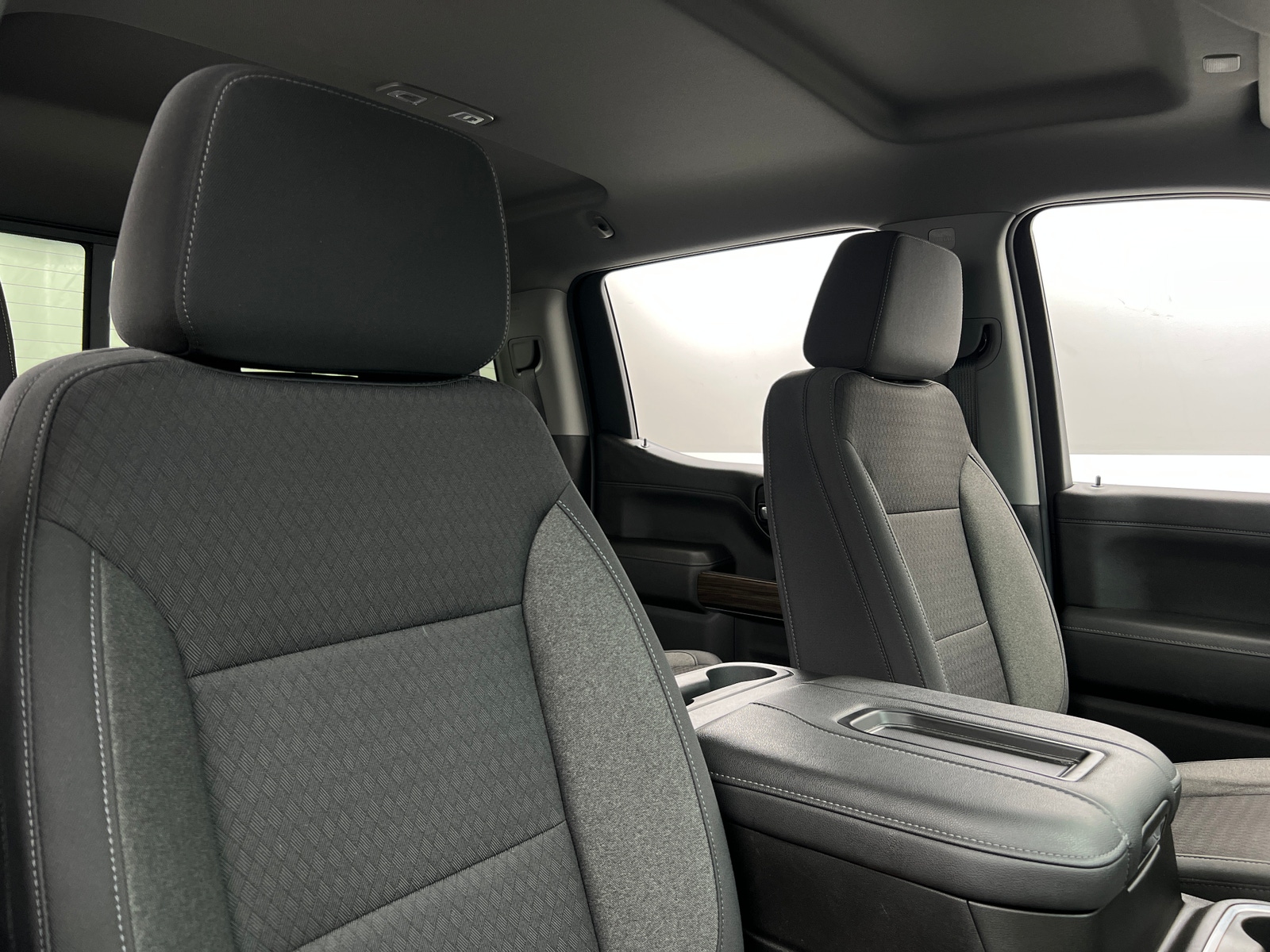 Thumbnail: 2021 Chevrolet Silverado 1500 - 2