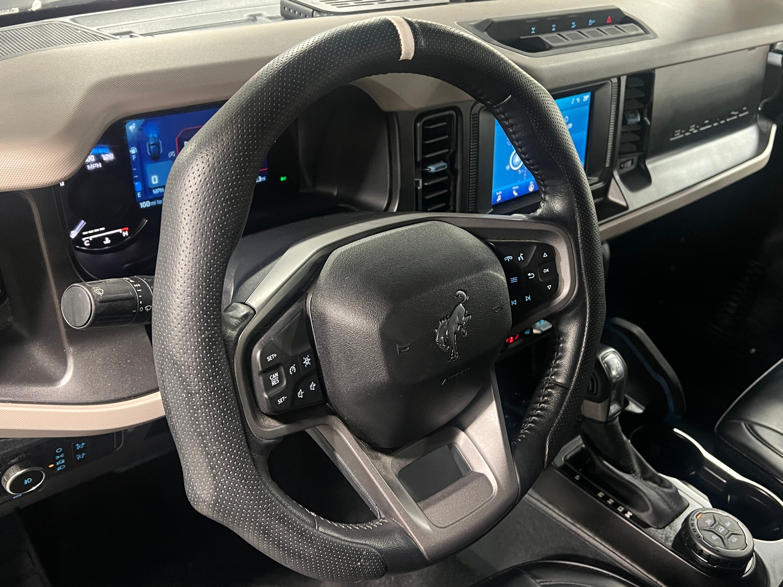 Thumbnail: 2023 Ford Bronco - 5