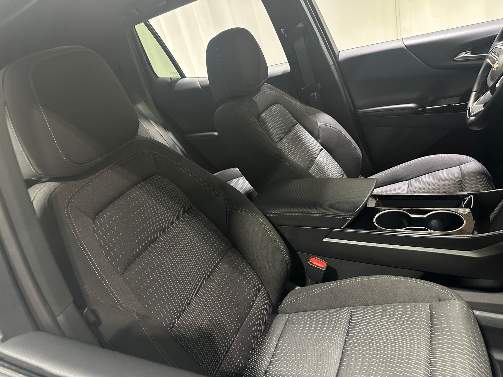 Thumbnail: 2025 Chevrolet Equinox - 2