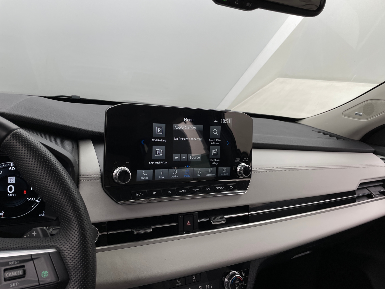 Thumbnail: 2023 Mitsubishi Outlander - 3