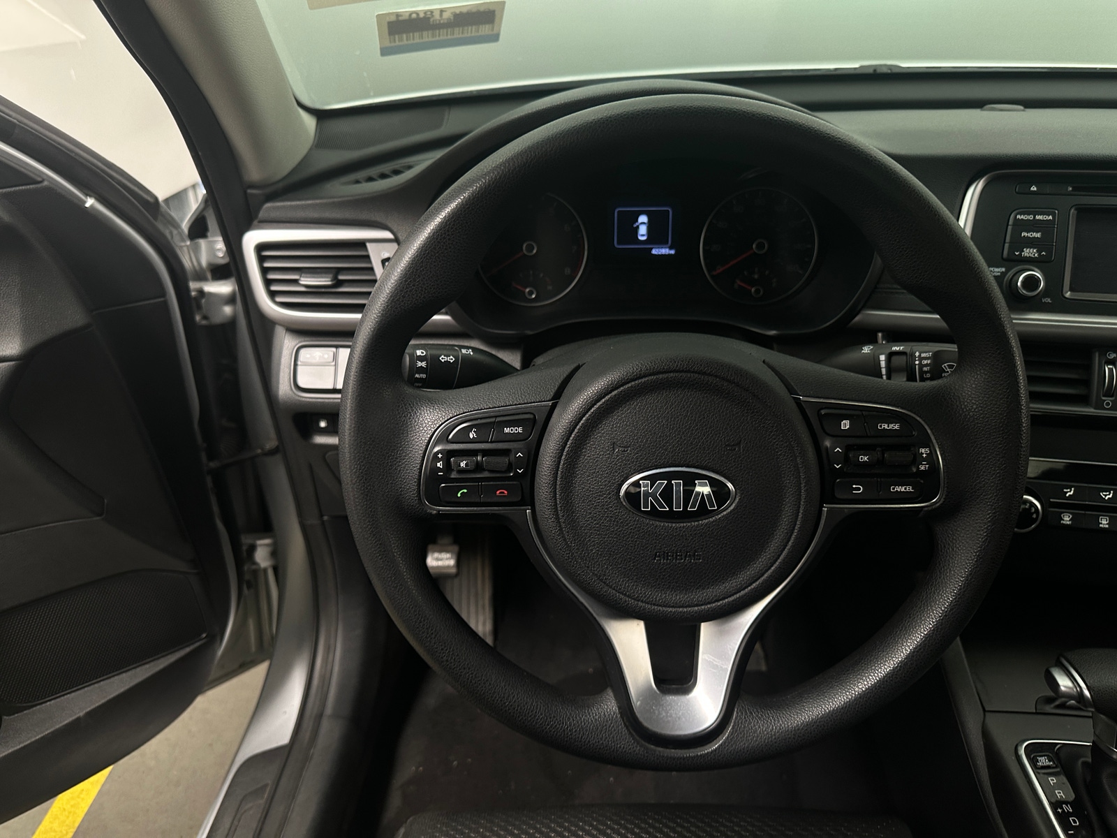 Thumbnail: 2017 Kia Optima - 5