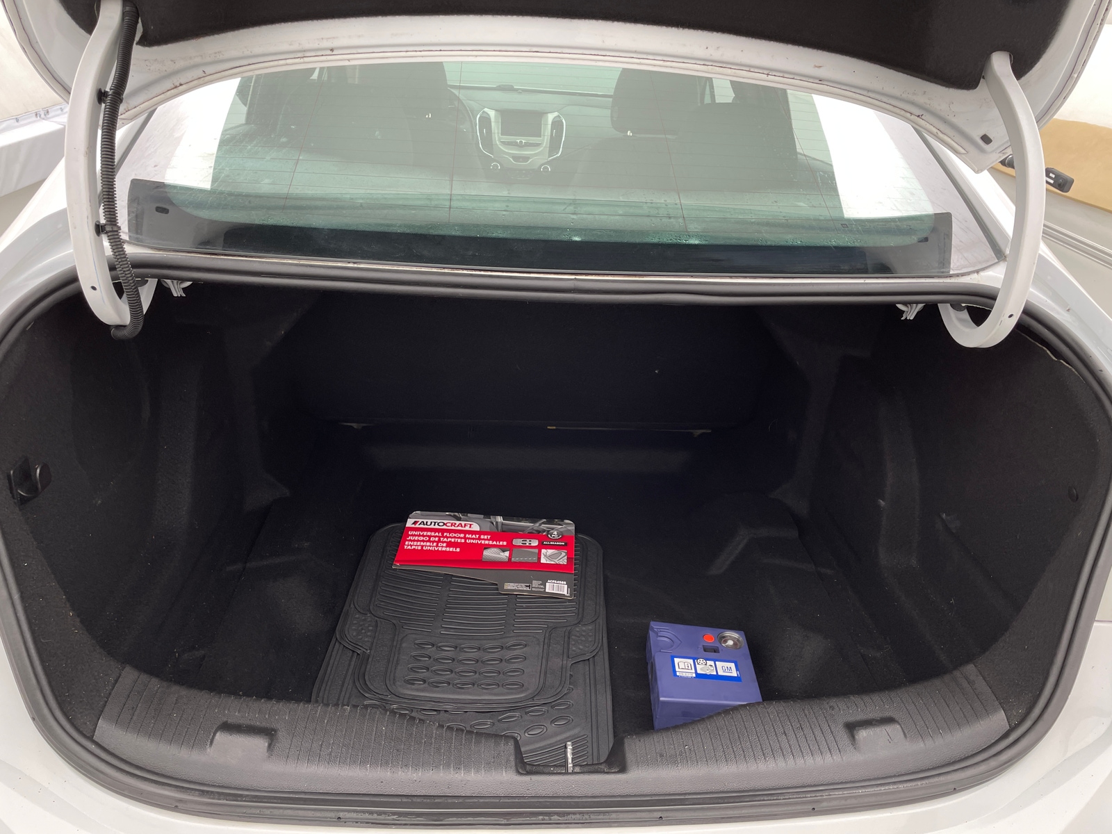 Thumbnail: 2017 Chevrolet Cruze - 6