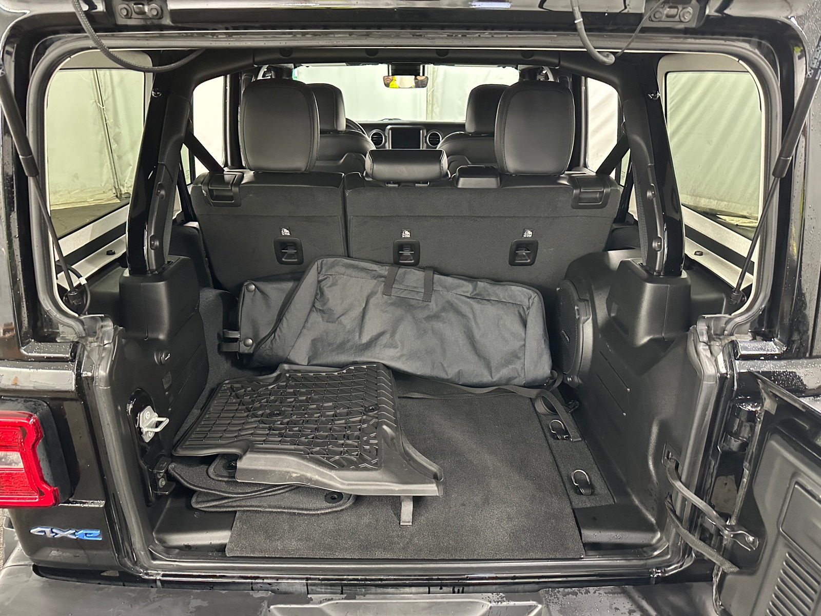 Thumbnail: 2022 Jeep Wrangler - 7