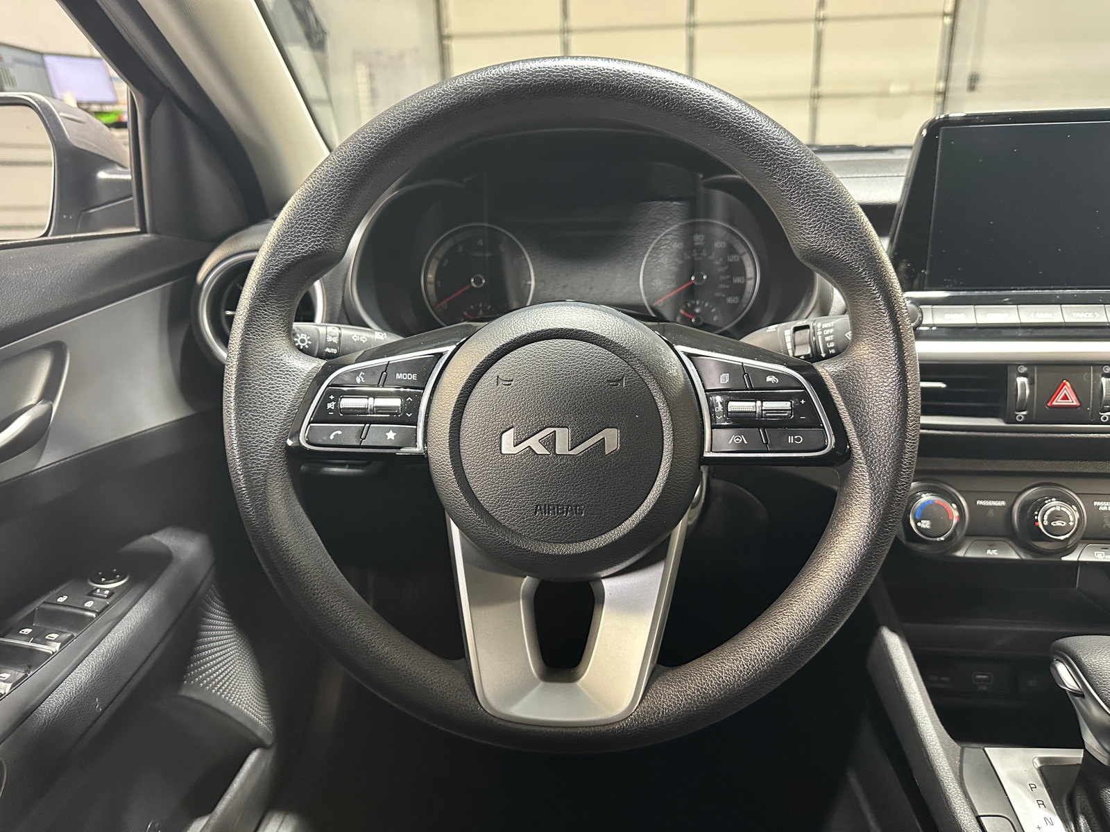 Thumbnail: 2024 Kia Forte - 5