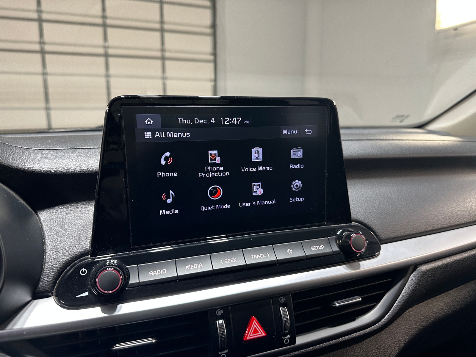 Thumbnail: 2024 Kia Forte - 4