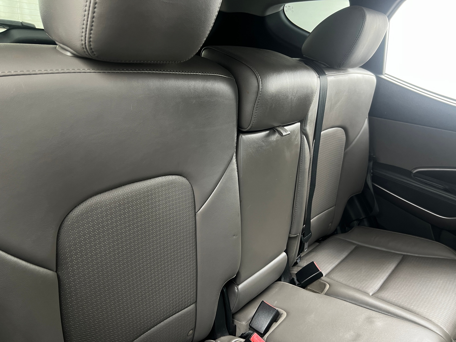 Thumbnail: 2015 Hyundai Santa Fe - 5