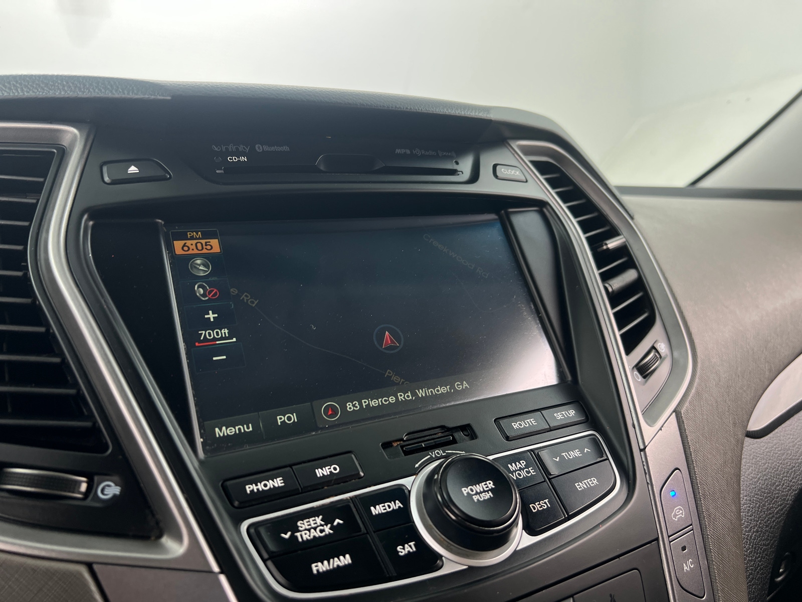 Thumbnail: 2015 Hyundai Santa Fe - 3