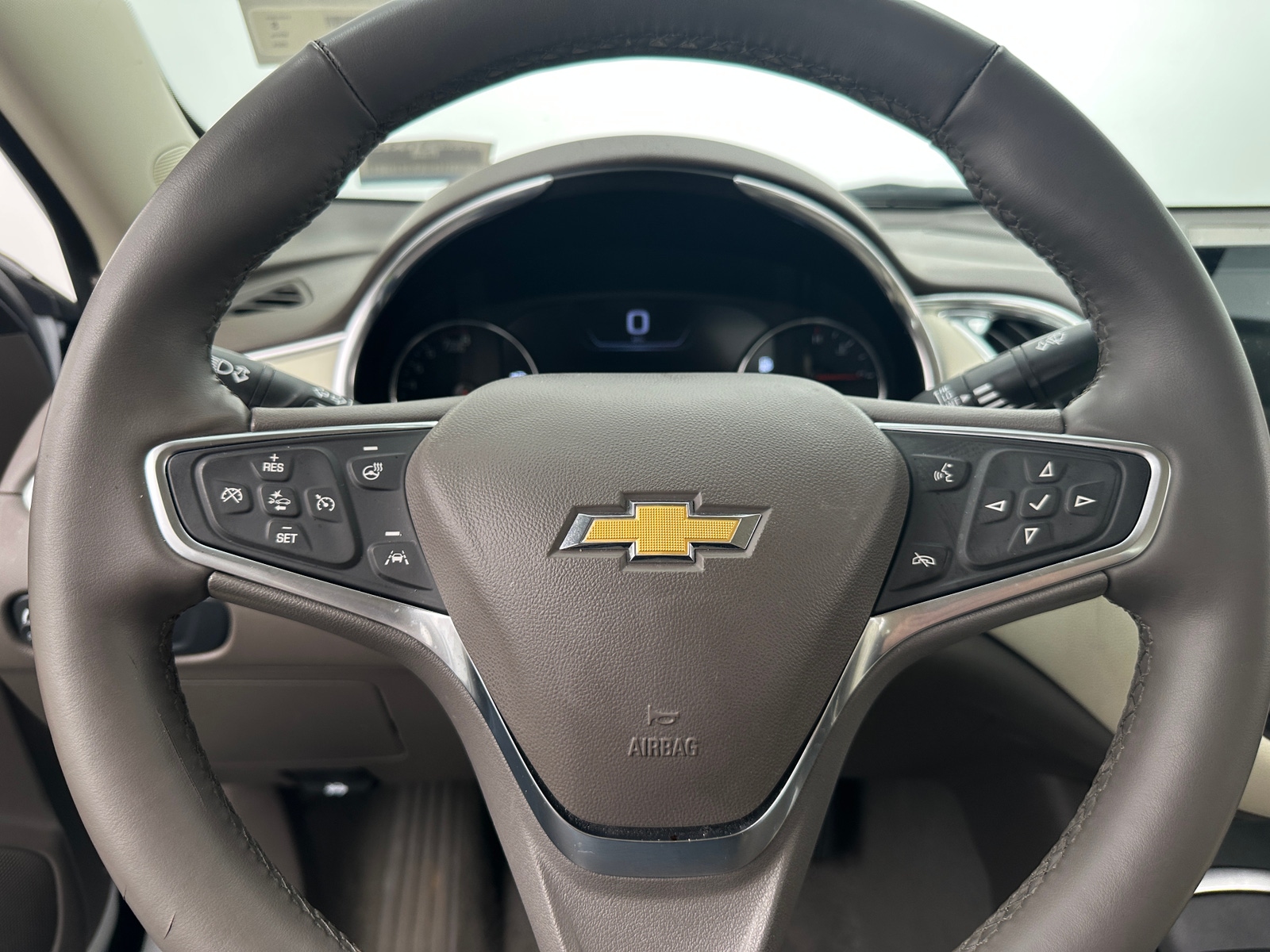 Thumbnail: 2024 Chevrolet Malibu - 4