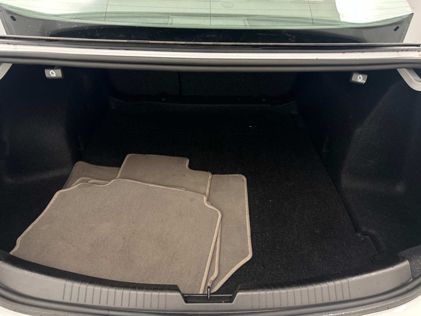 Thumbnail: 2024 Chevrolet Malibu - 6