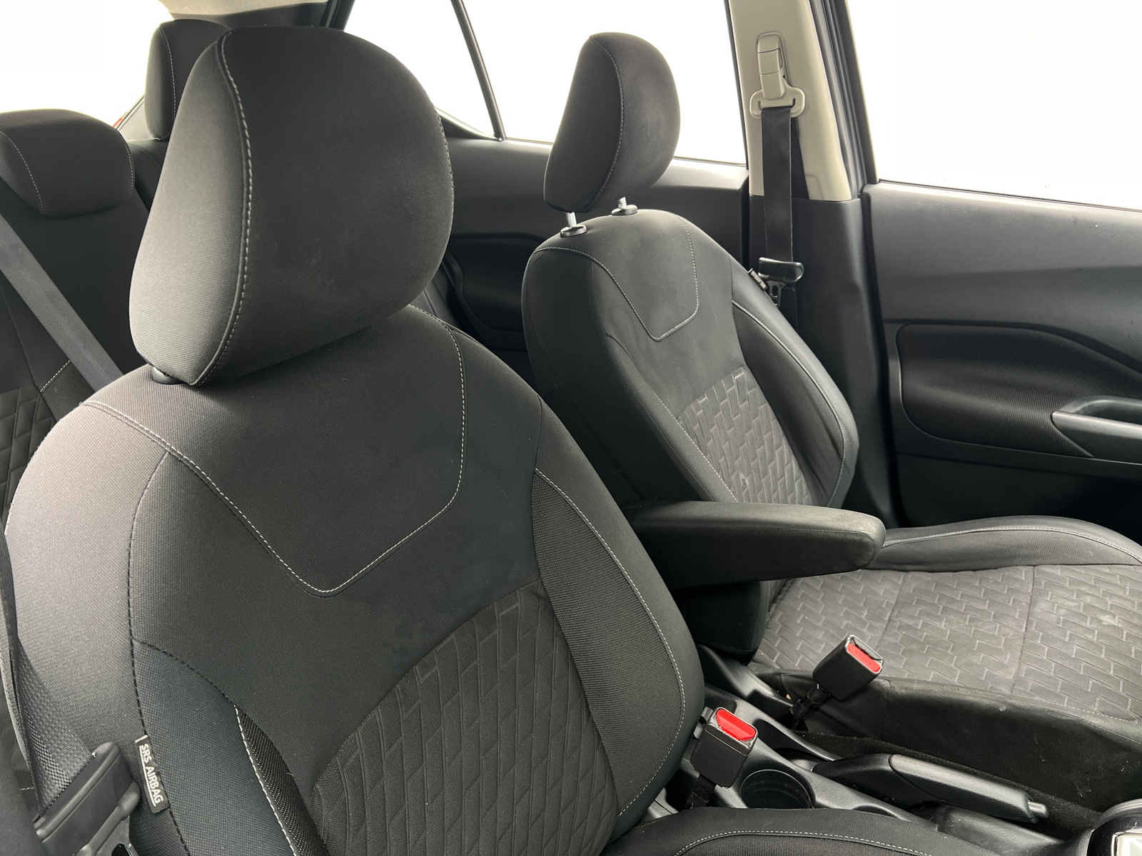 Thumbnail: 2021 Nissan Kicks - 2