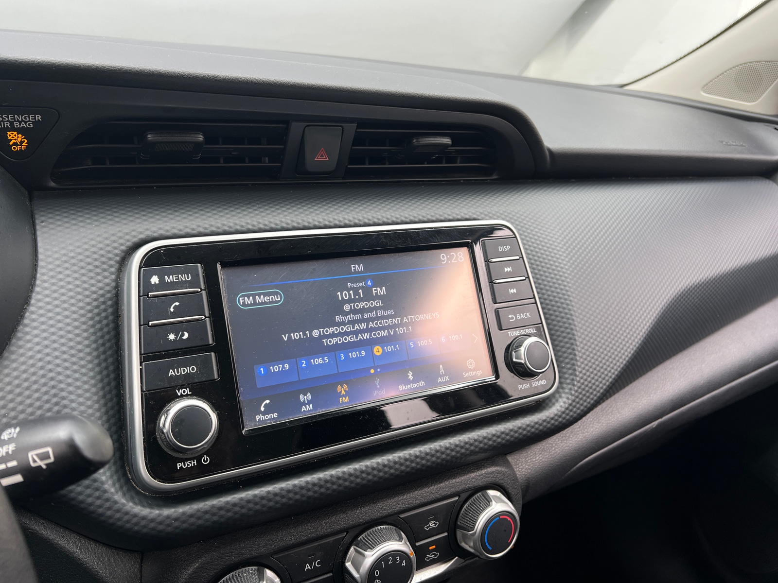 Thumbnail: 2021 Nissan Kicks - 4