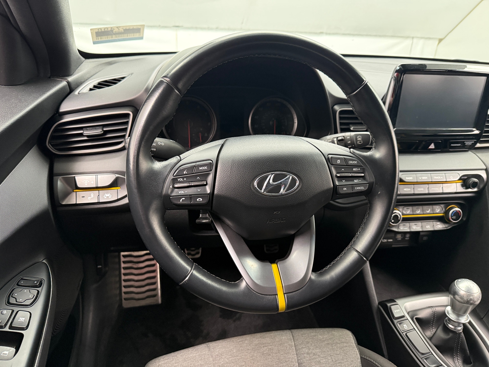 Thumbnail: 2020 Hyundai Veloster - 4