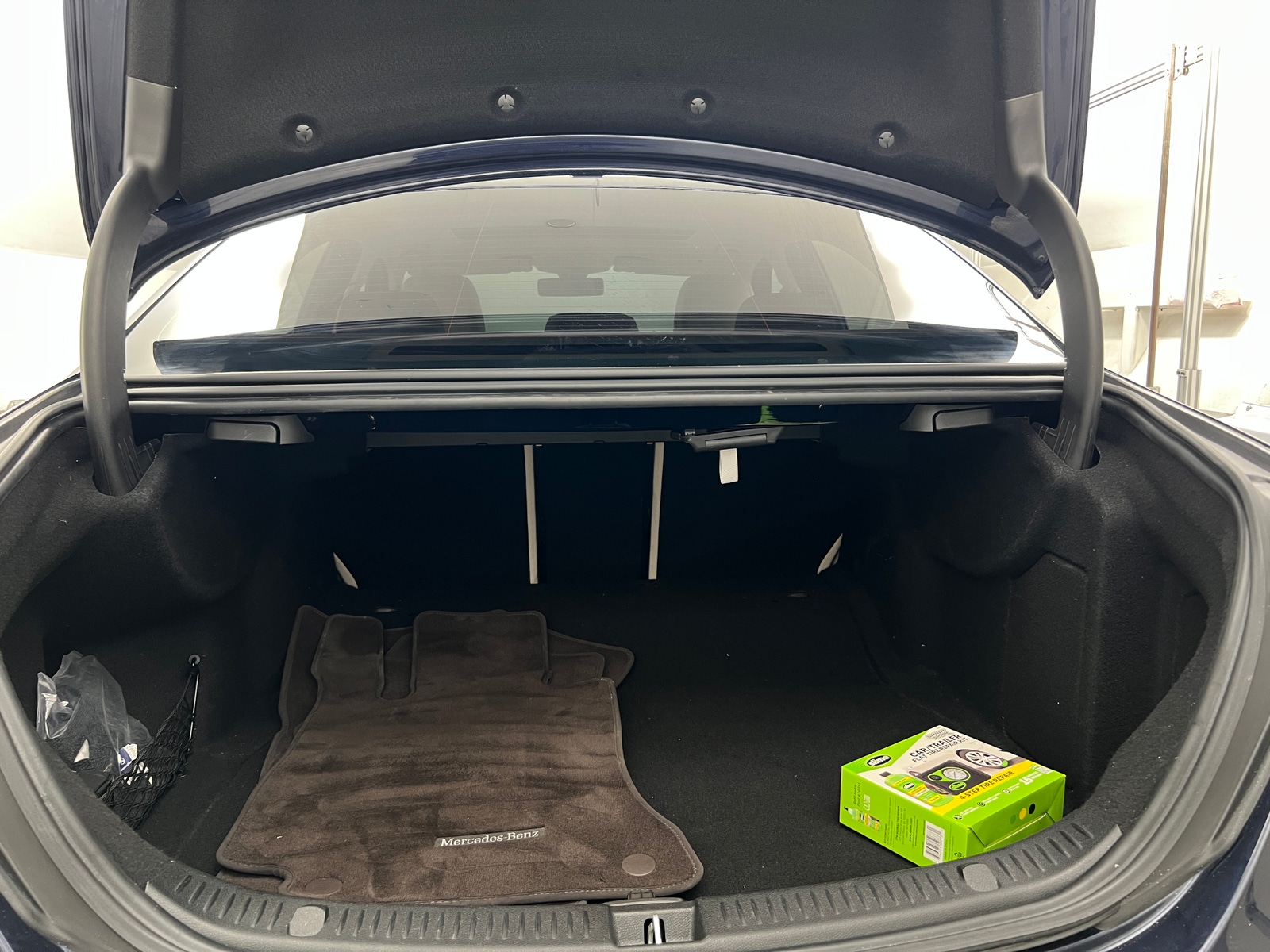 Thumbnail: 2017 Mercedes-Benz E-Class - 6