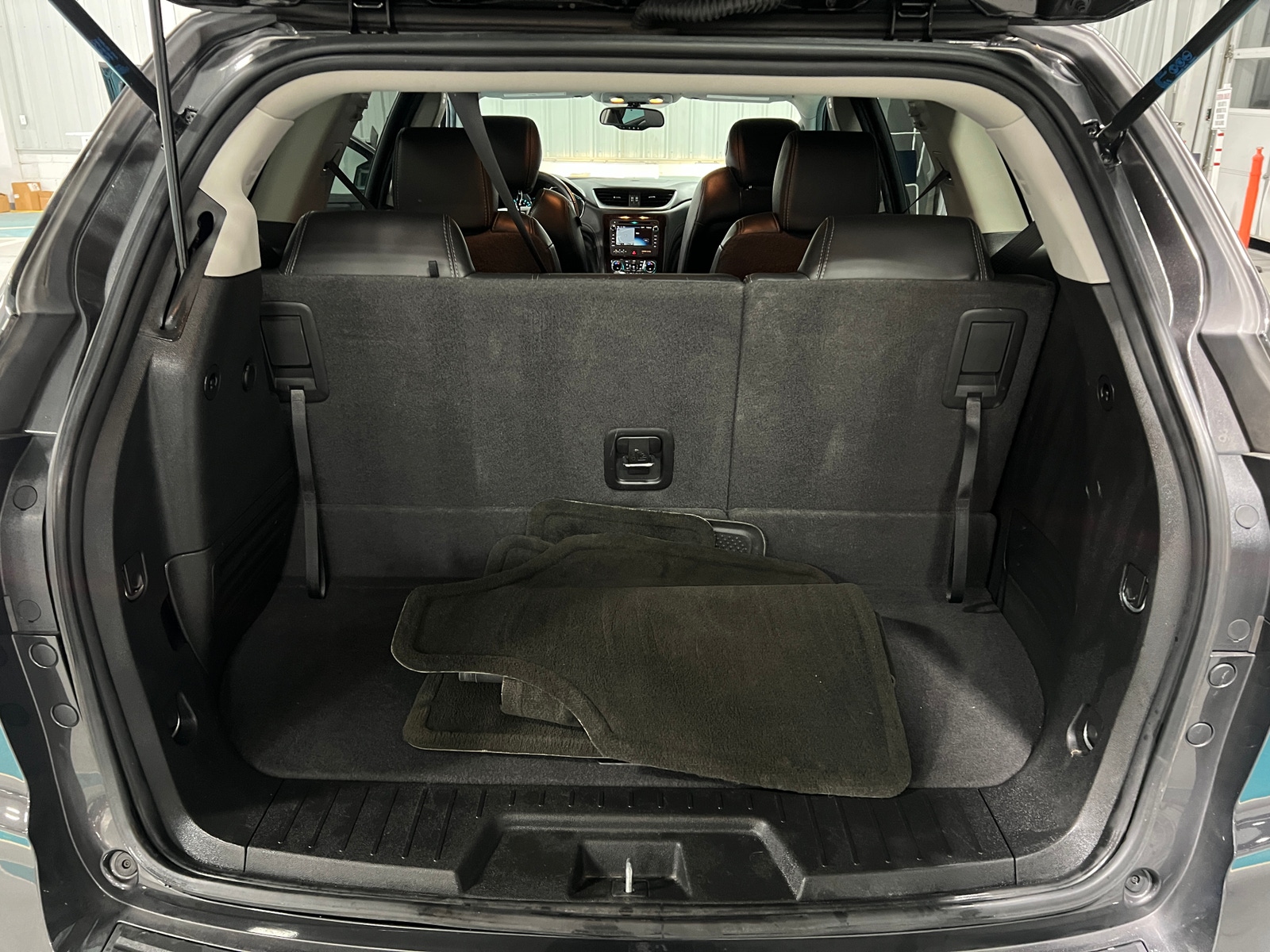 Thumbnail: 2017 Chevrolet Traverse - 7