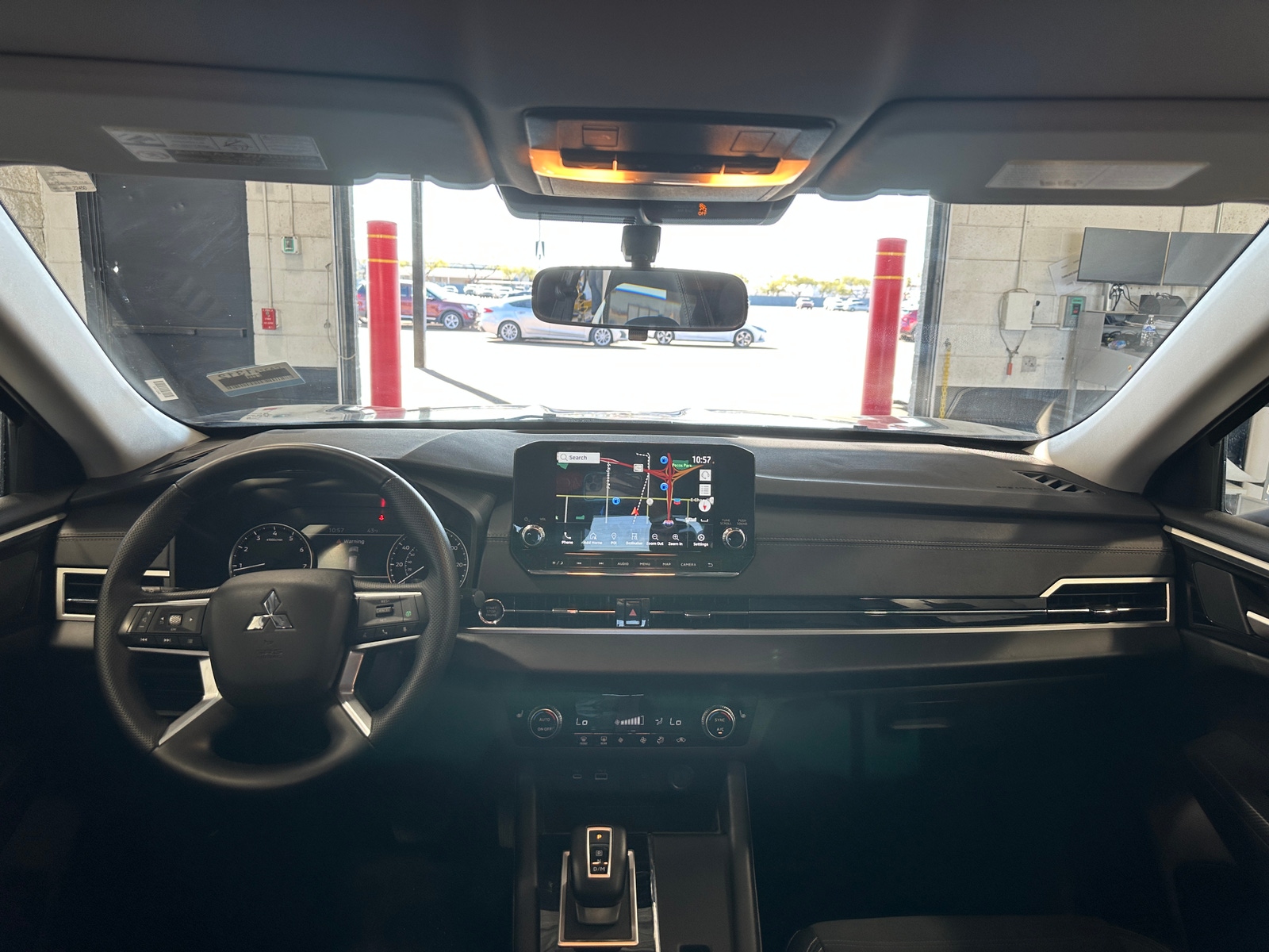 Thumbnail: 2024 Mitsubishi Outlander - 2