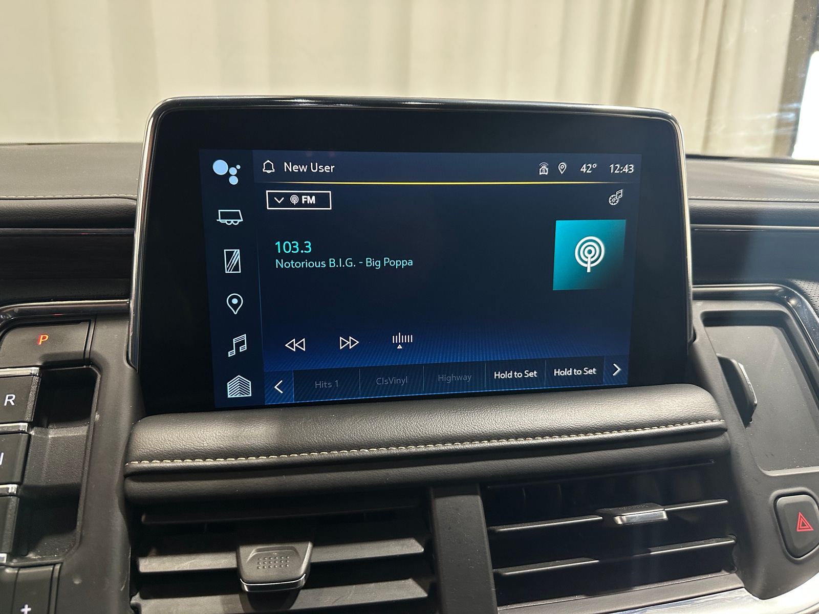 Thumbnail: 2023 Chevrolet Suburban - 3