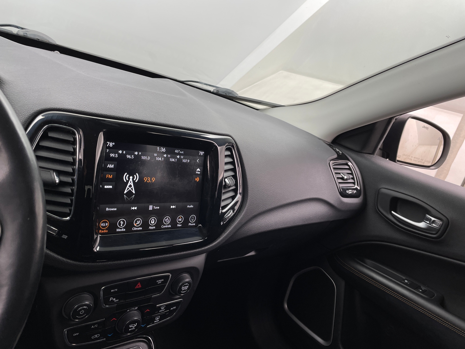 Thumbnail: 2020 Jeep Compass - 3