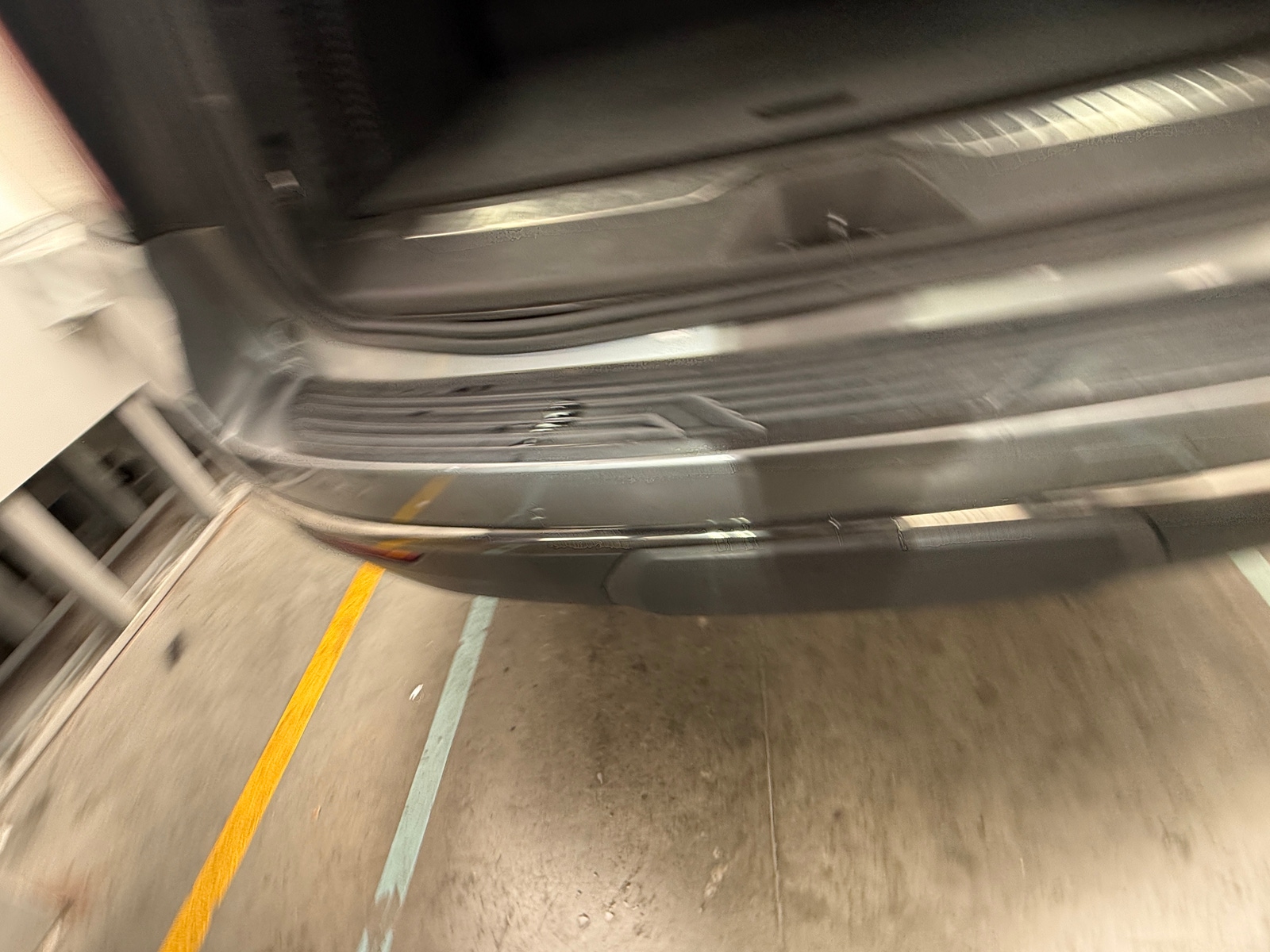 Thumbnail: 2022 Chevrolet Suburban - 6