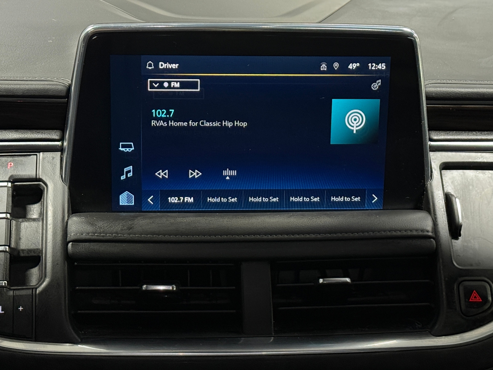 Thumbnail: 2022 Chevrolet Suburban - 3