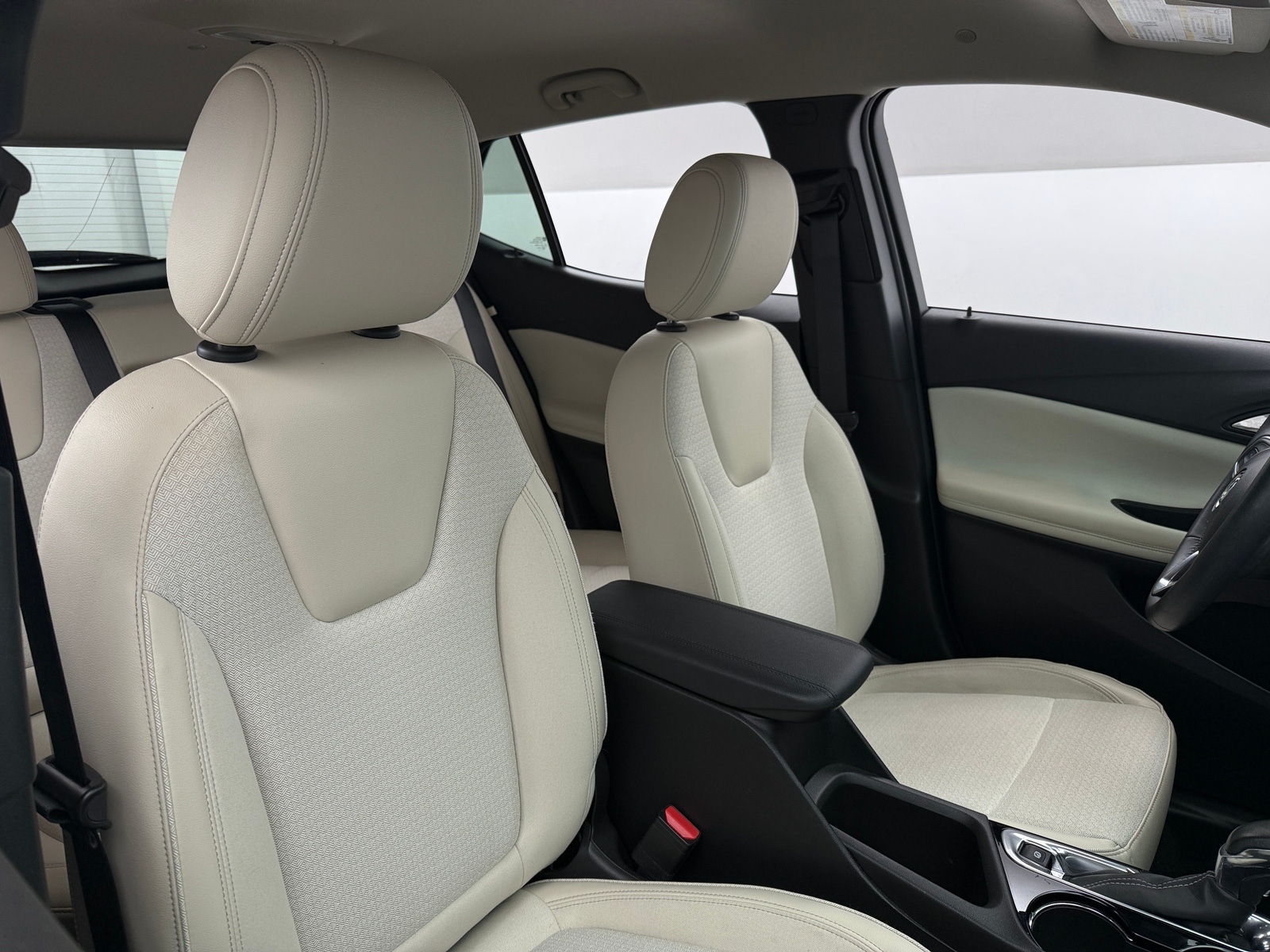 Thumbnail: 2021 Buick Encore GX - 2