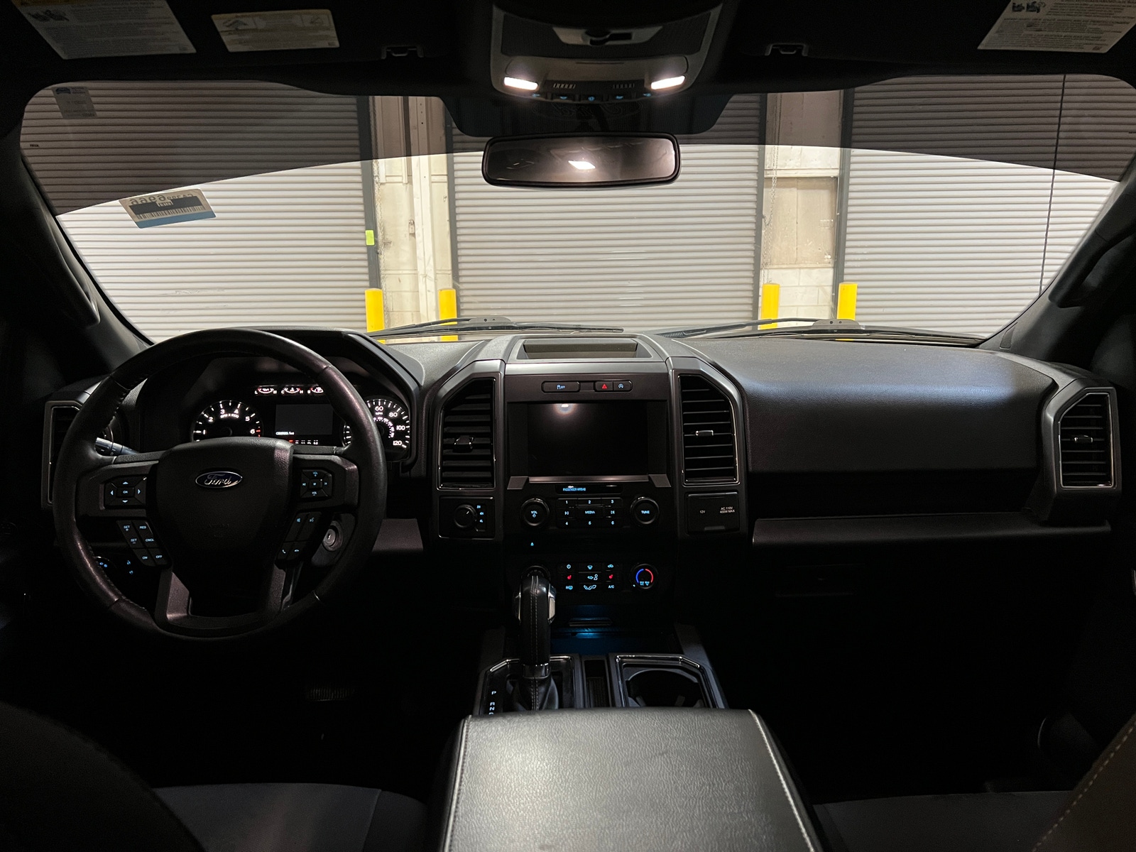 Thumbnail: 2018 Ford Econoline - 3