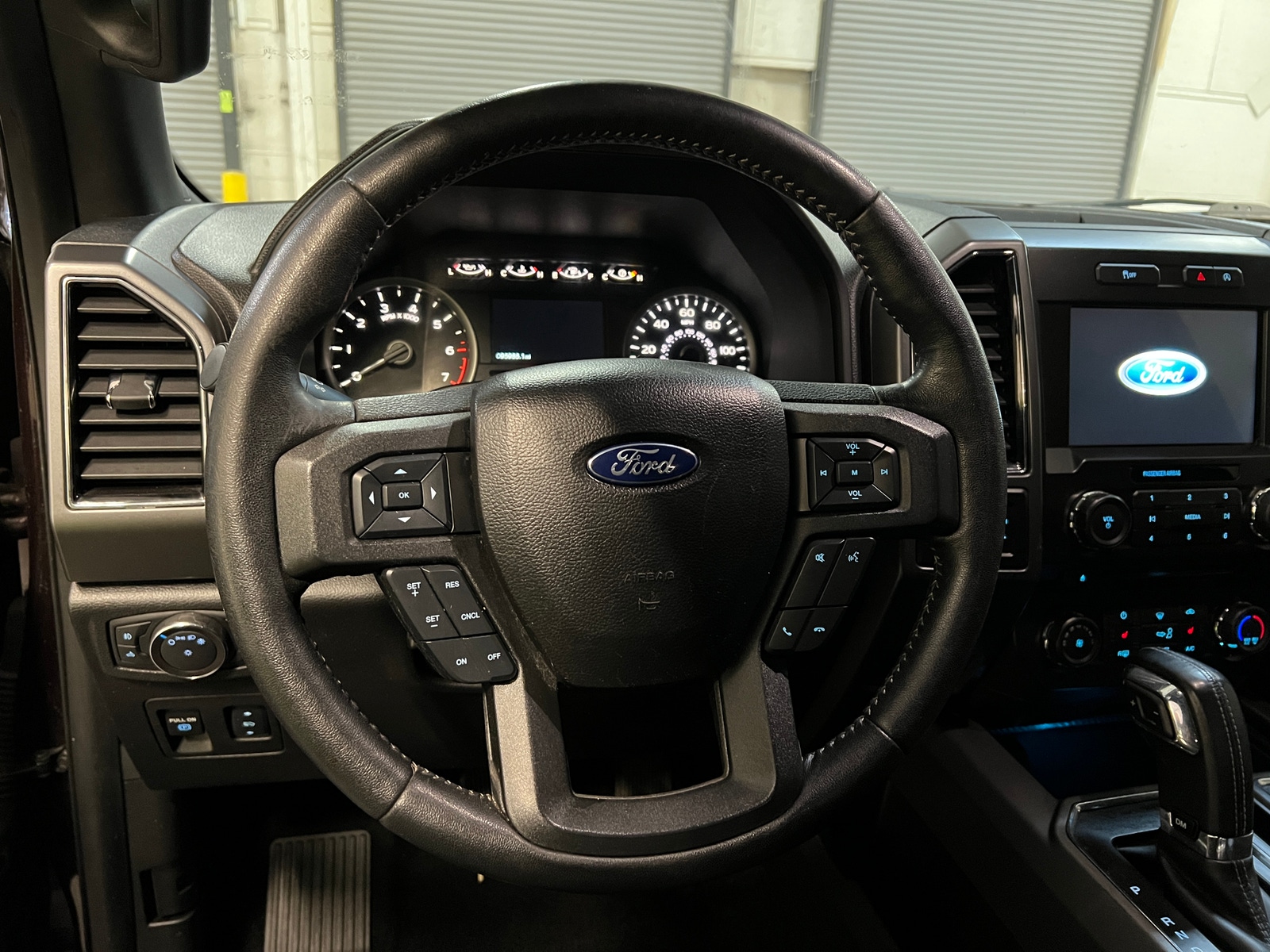 Thumbnail: 2018 Ford Econoline - 5