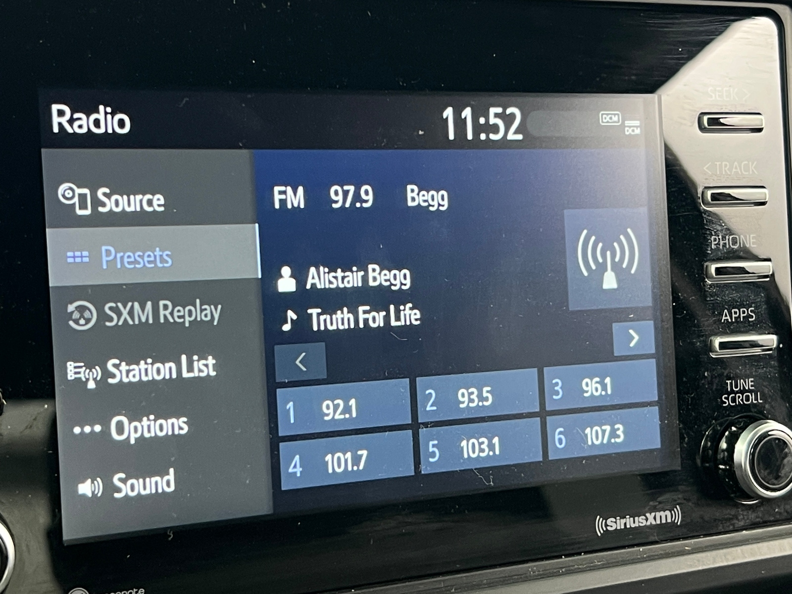 Thumbnail: 2023 Toyota Tacoma - 4