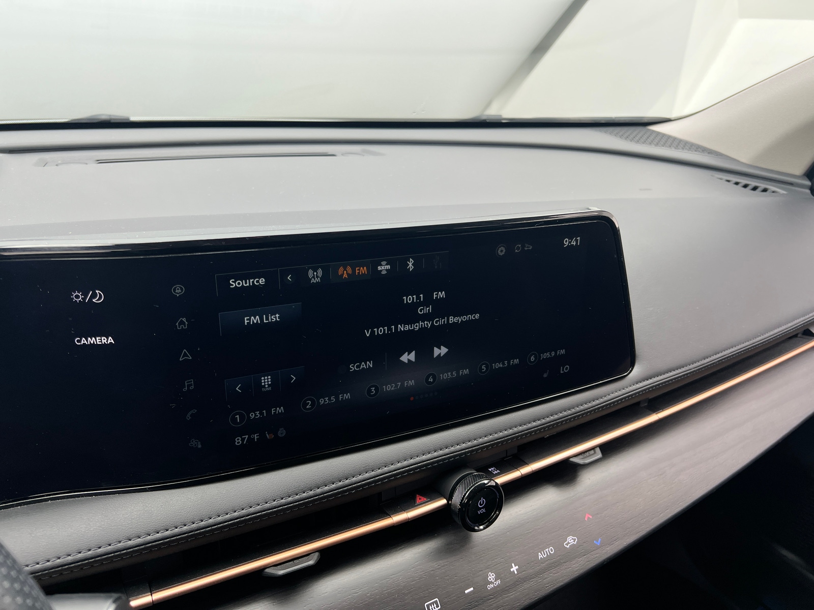 Thumbnail: 2024 Nissan Ariya - 3