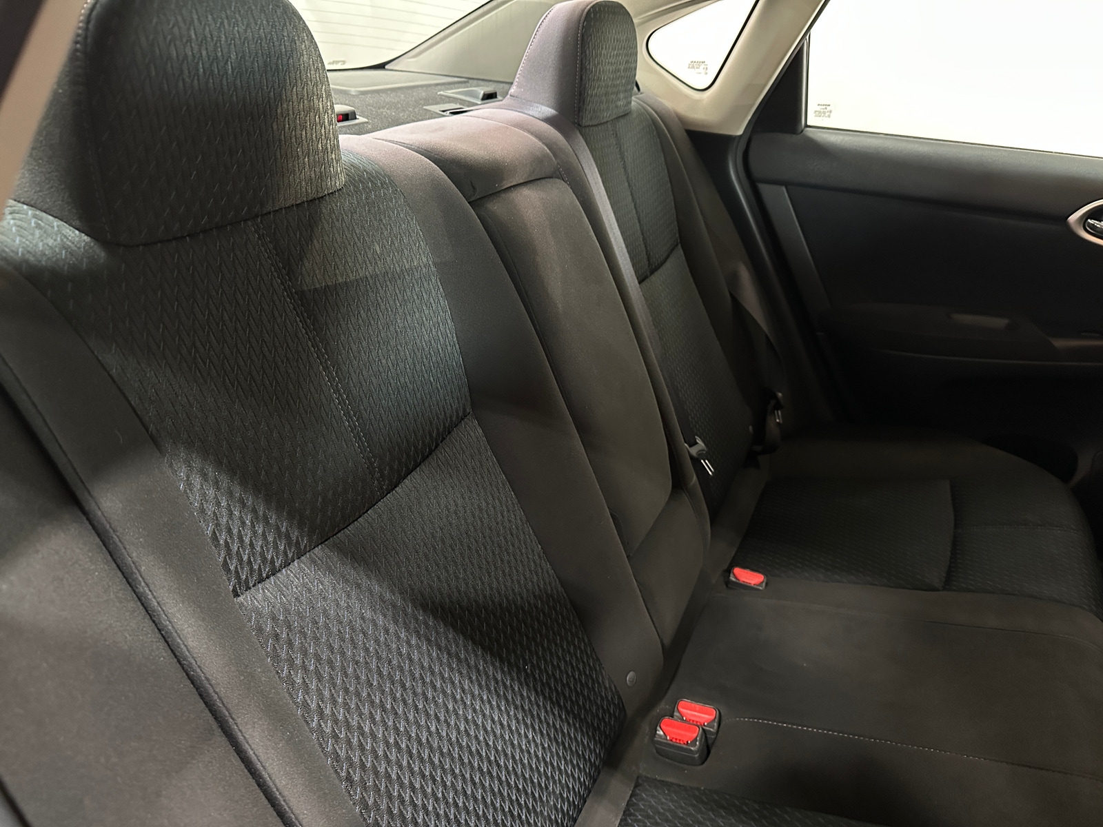 Thumbnail: 2015 Nissan Sentra - 6