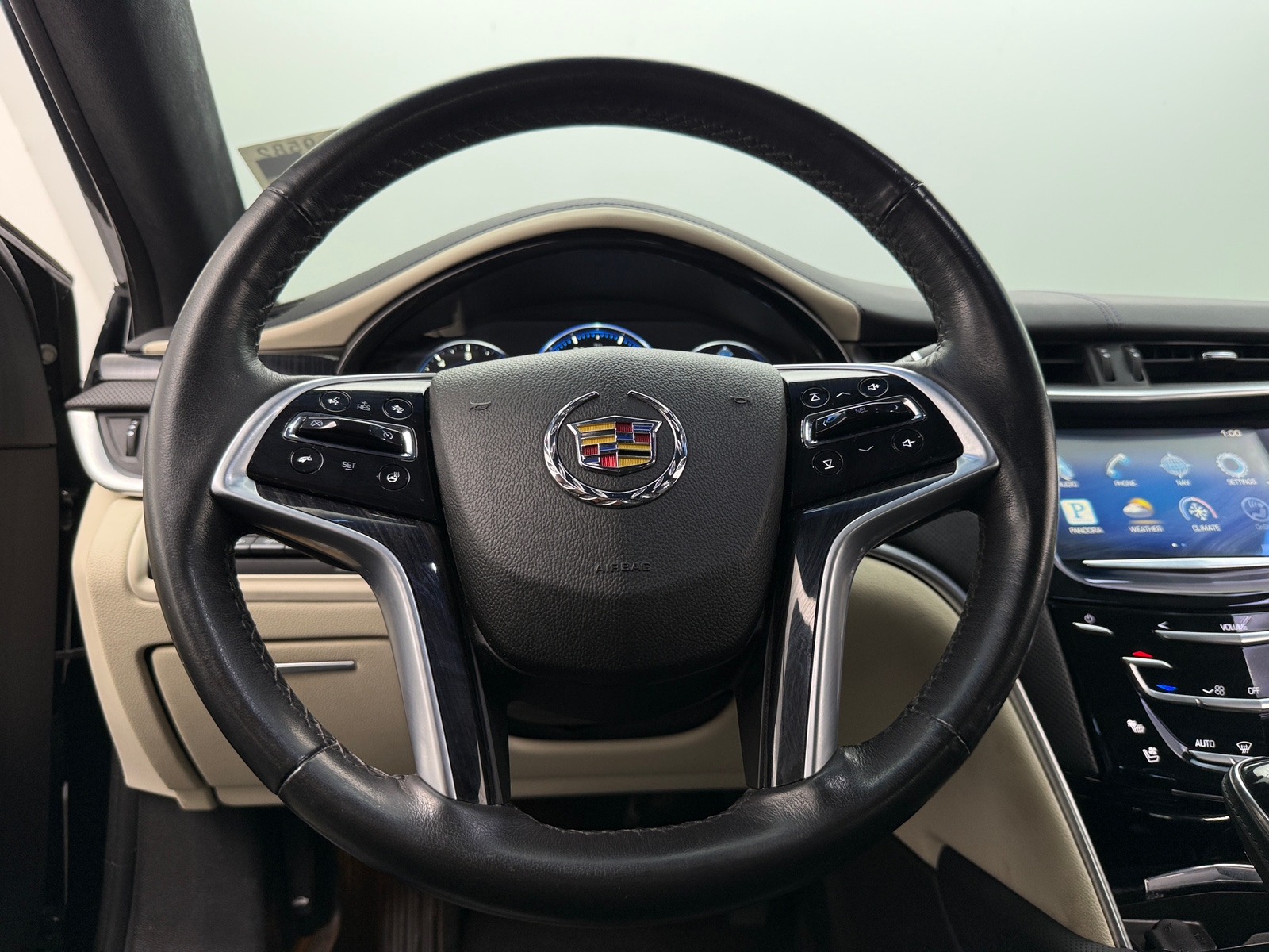 Thumbnail: 2013 Cadillac XTS - 4