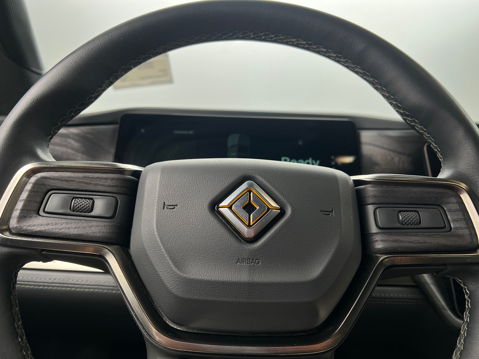 Thumbnail: 2022 Rivian R1T - 4