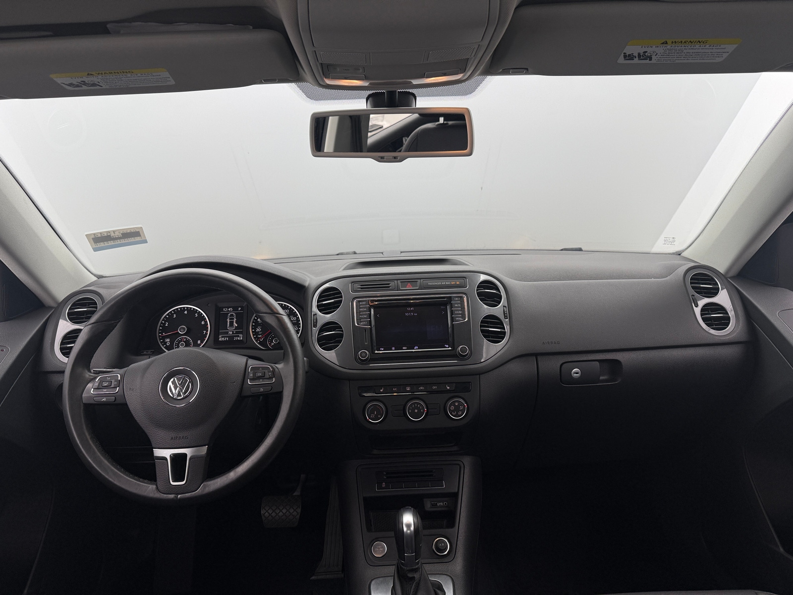 Thumbnail: 2017 Volkswagen Tiguan - 3