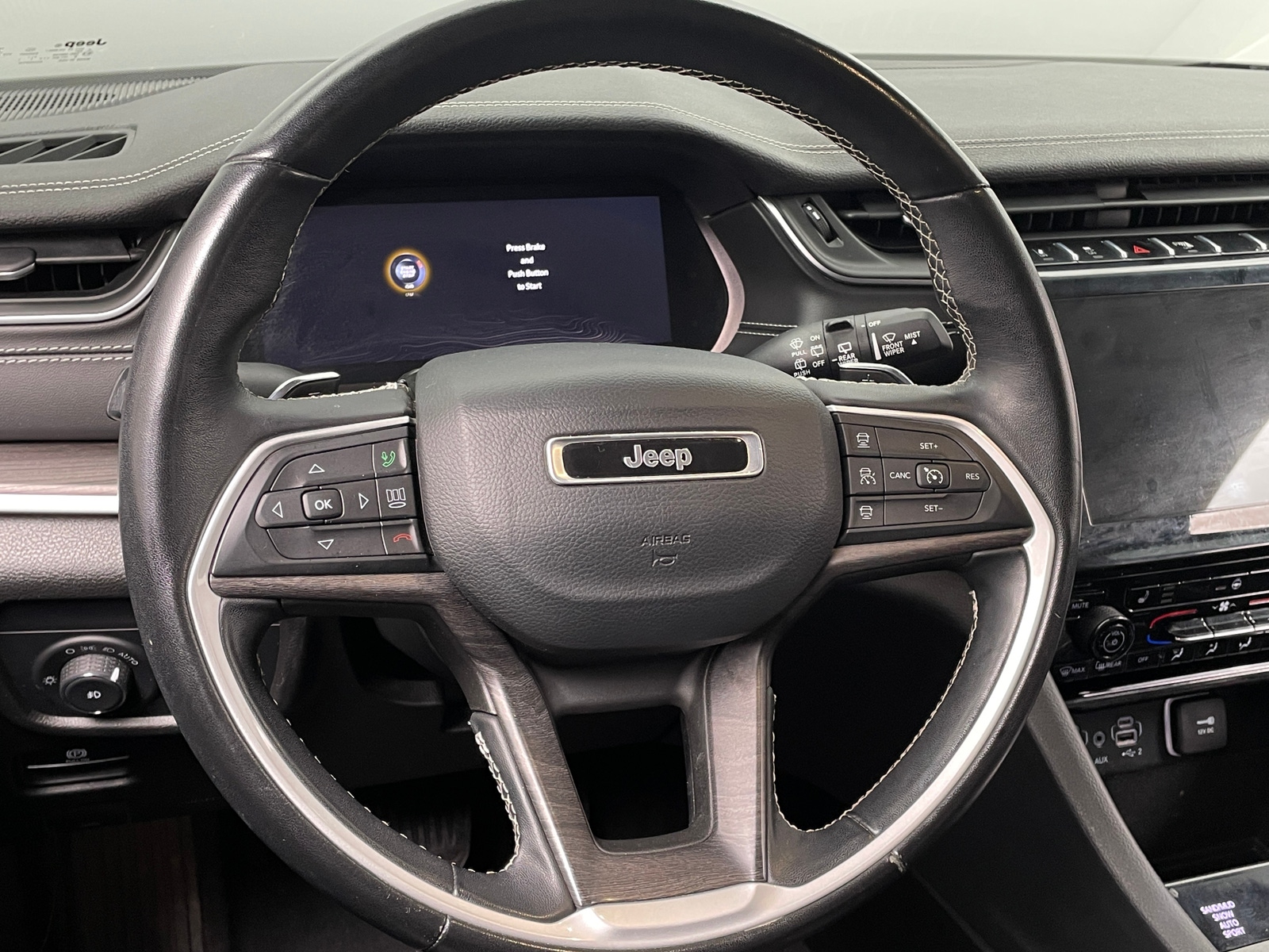 Thumbnail: 2022 Jeep Grand Cherokee L - 4