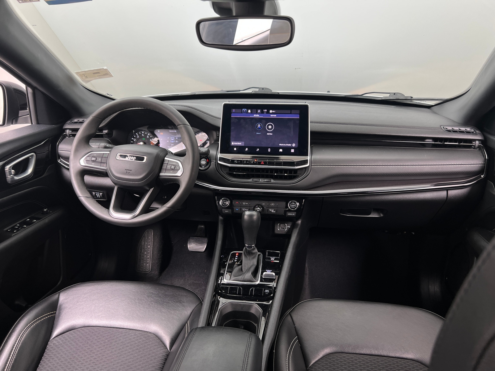 Thumbnail: 2023 Jeep Compass - 3