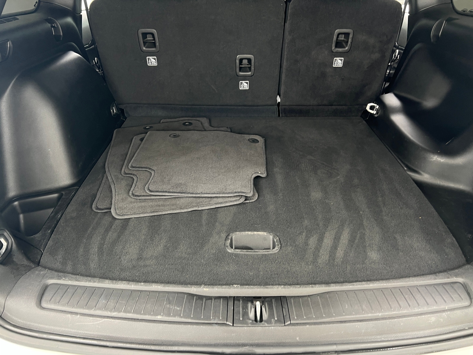 Thumbnail: 2023 Jeep Grand Cherokee - 6