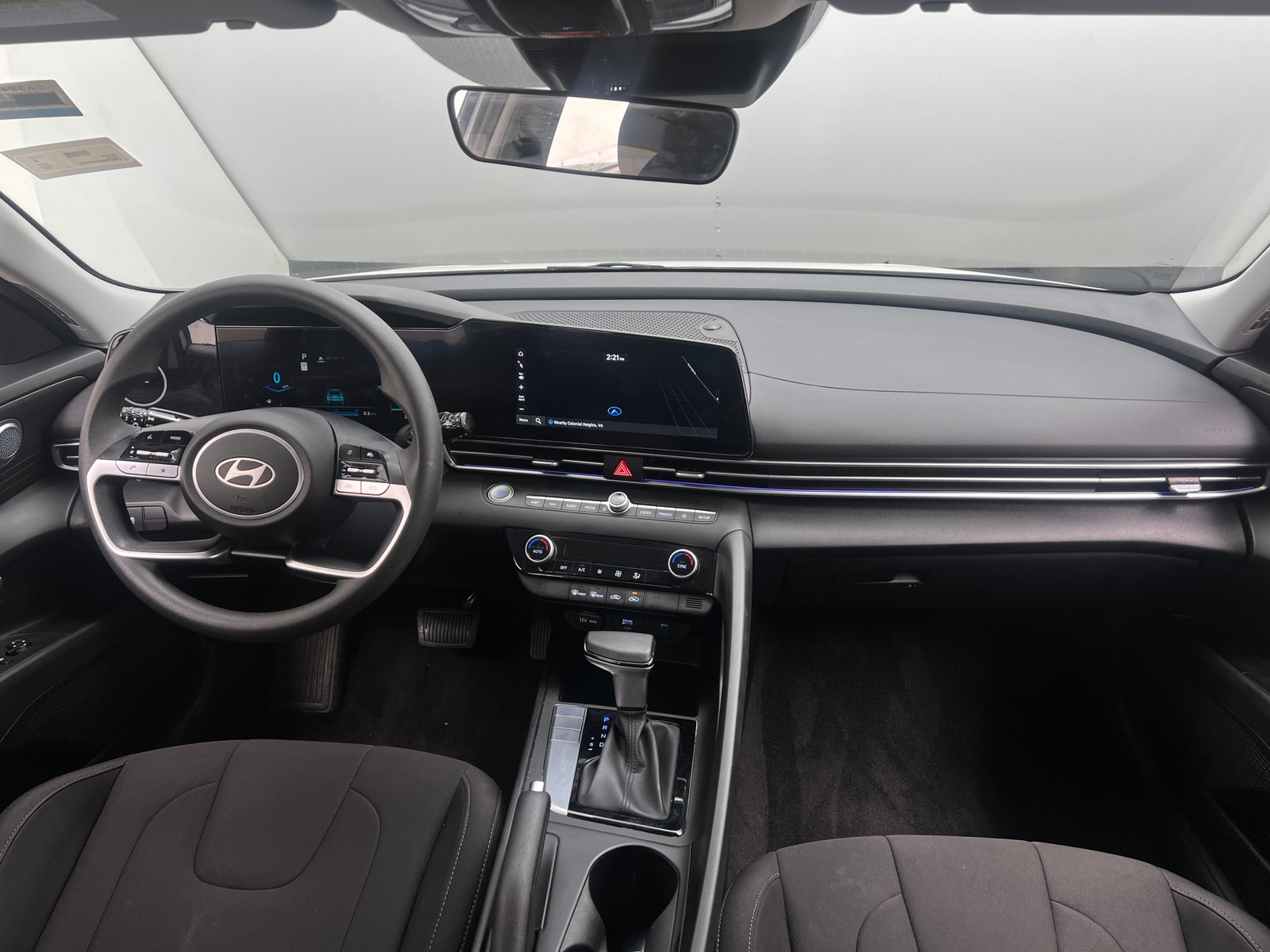 Thumbnail: 2024 Hyundai Elantra - 3