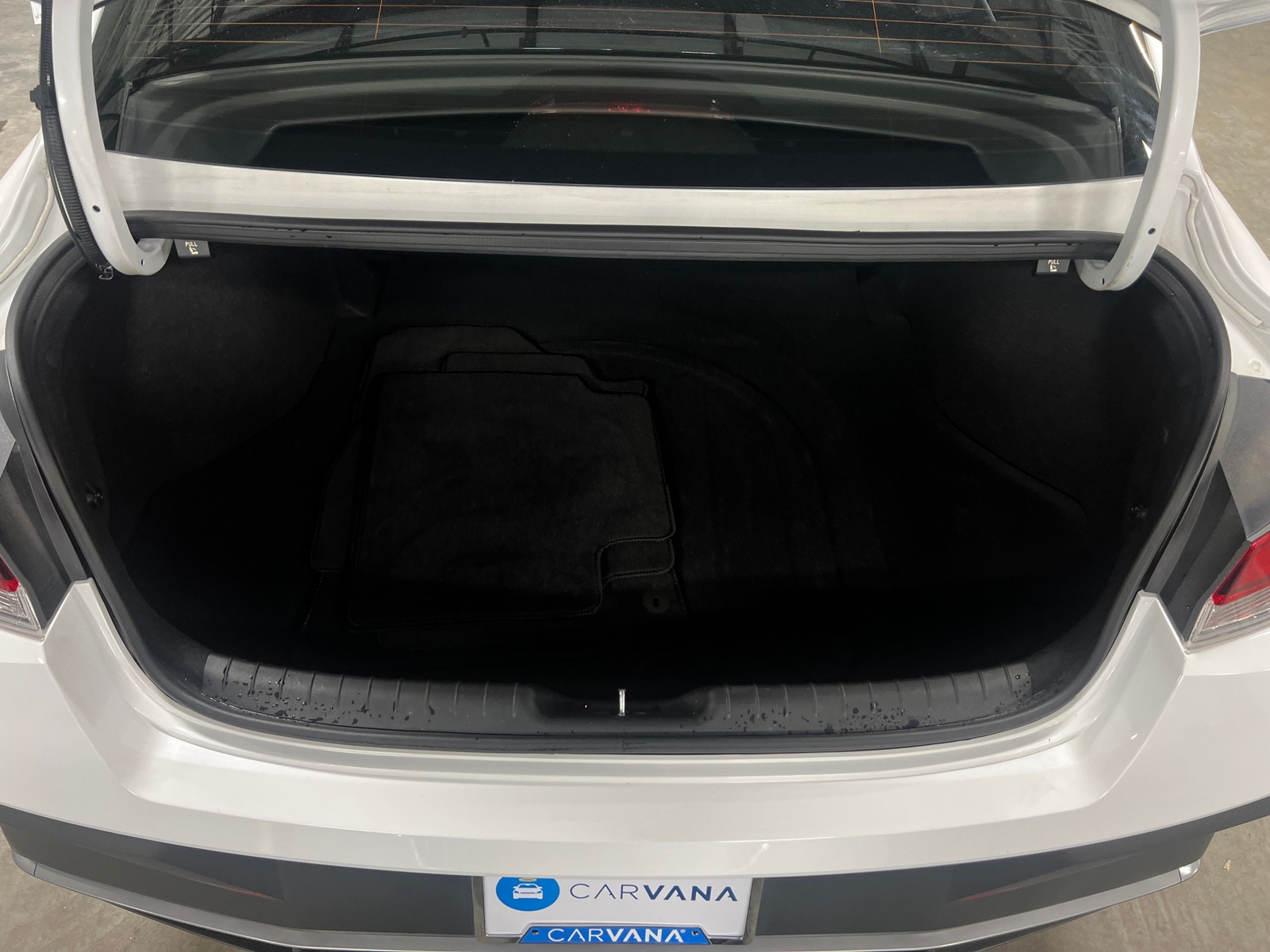 Thumbnail: 2024 Hyundai Elantra - 7