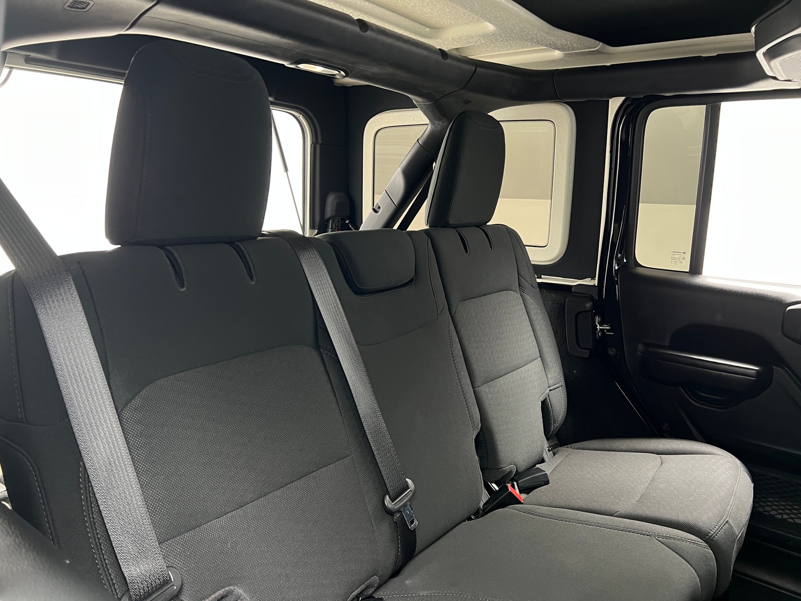 Thumbnail: 2021 Jeep Wrangler - 6