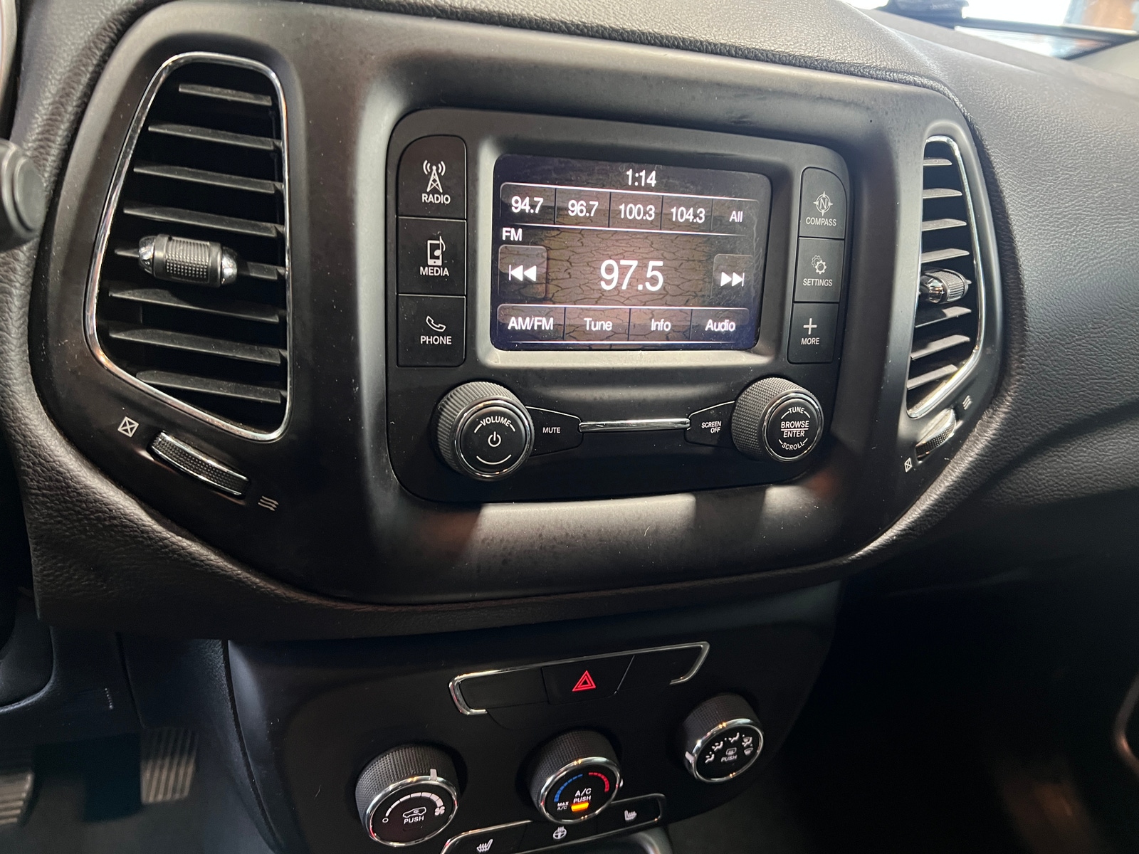 Thumbnail: 2018 Jeep Compass - 4