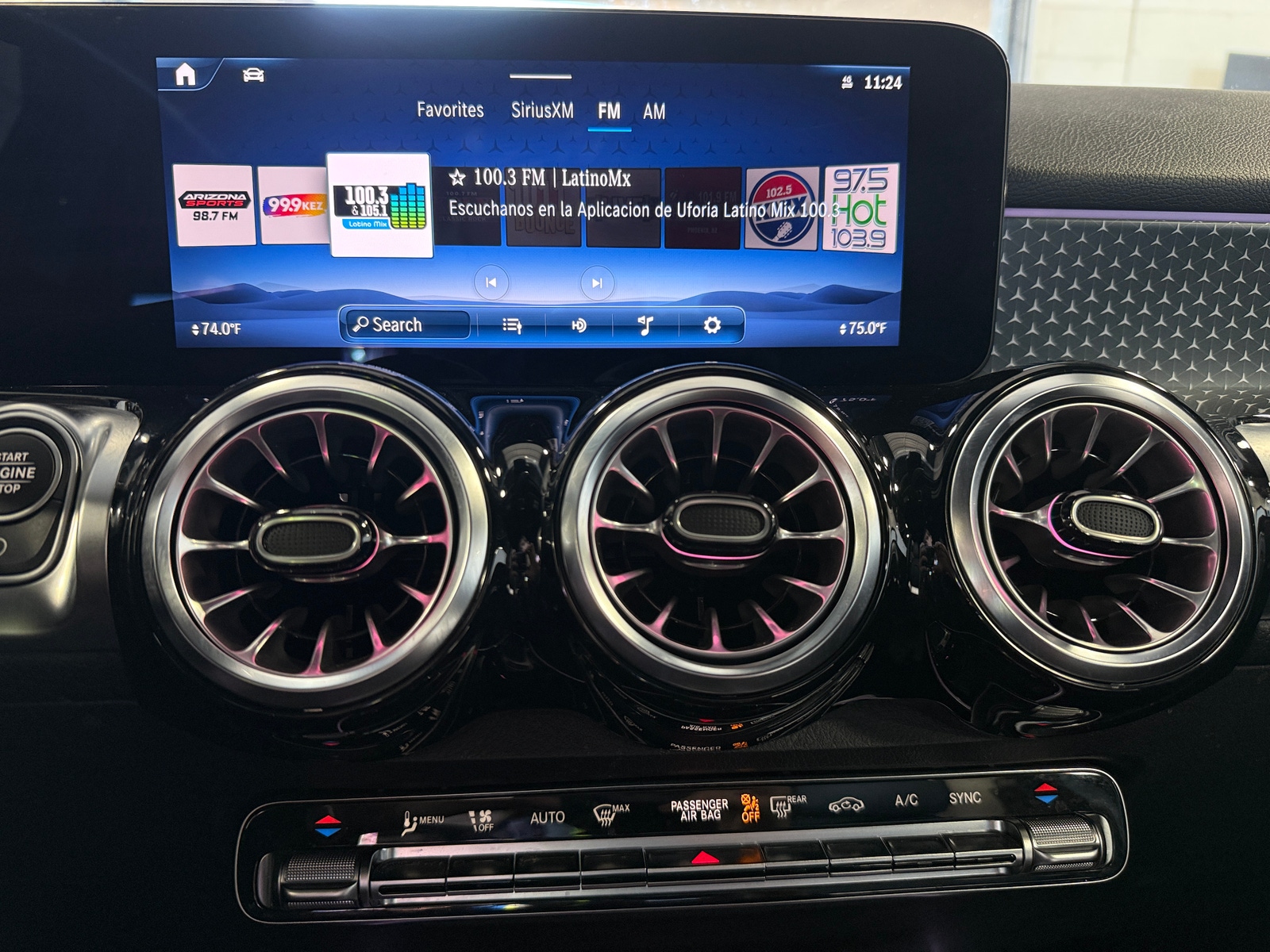 Thumbnail: 2024 Mercedes-Benz GLB - 3