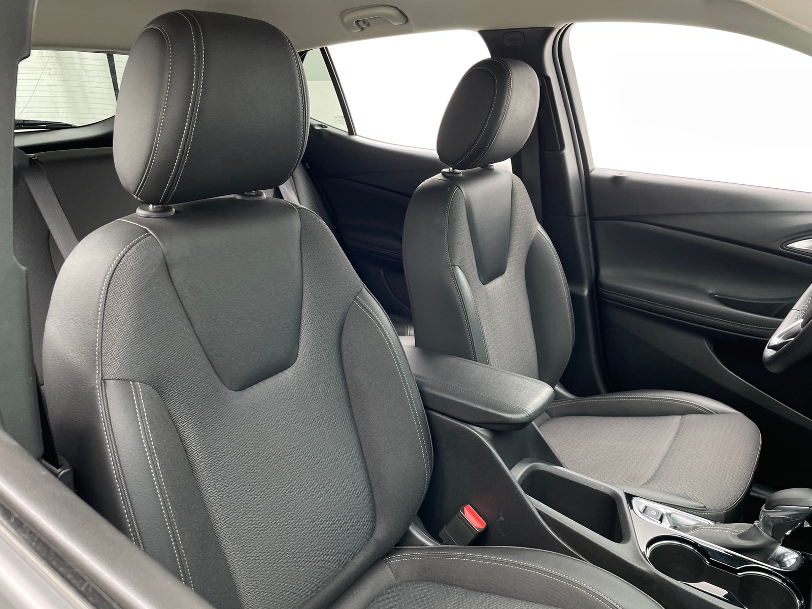 Thumbnail: 2025 Buick Encore GX - 2