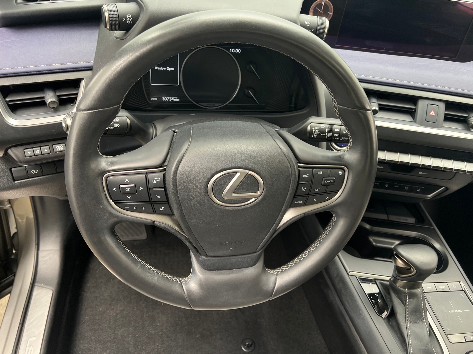 Thumbnail: 2022 Lexus UX - 4