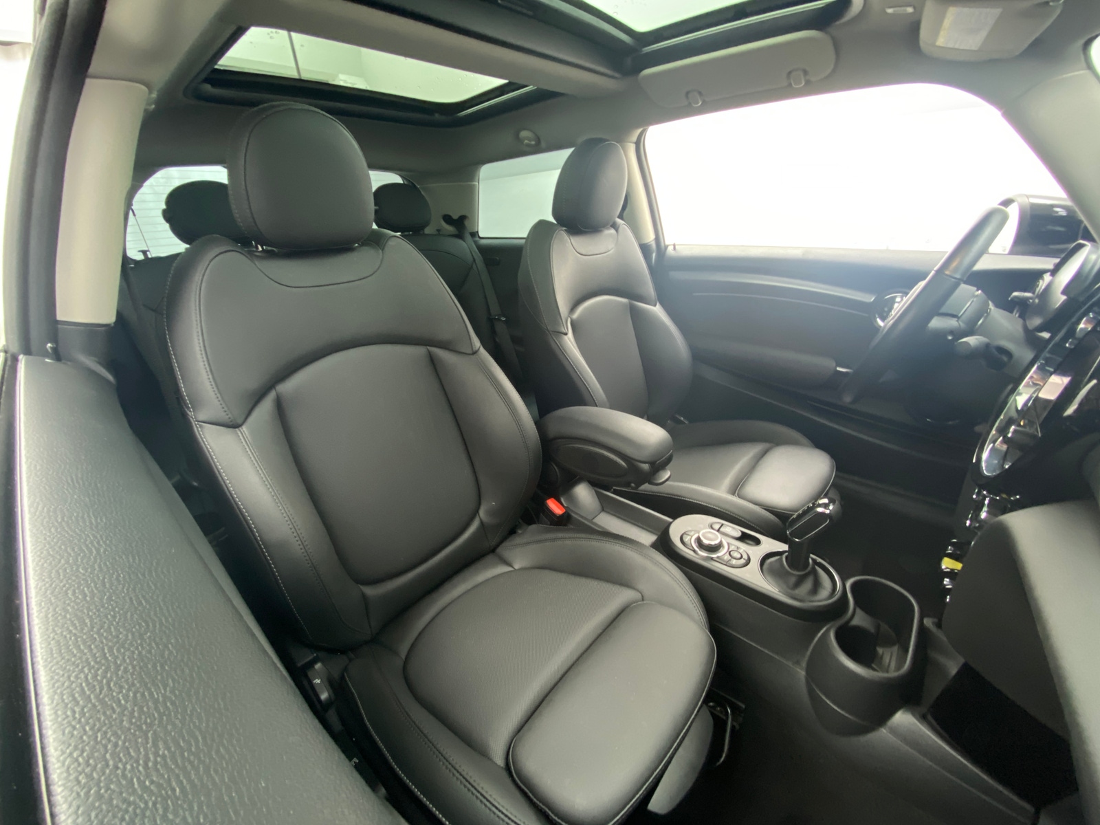 Thumbnail: 2024 MINI Cooper Hardtop - 2