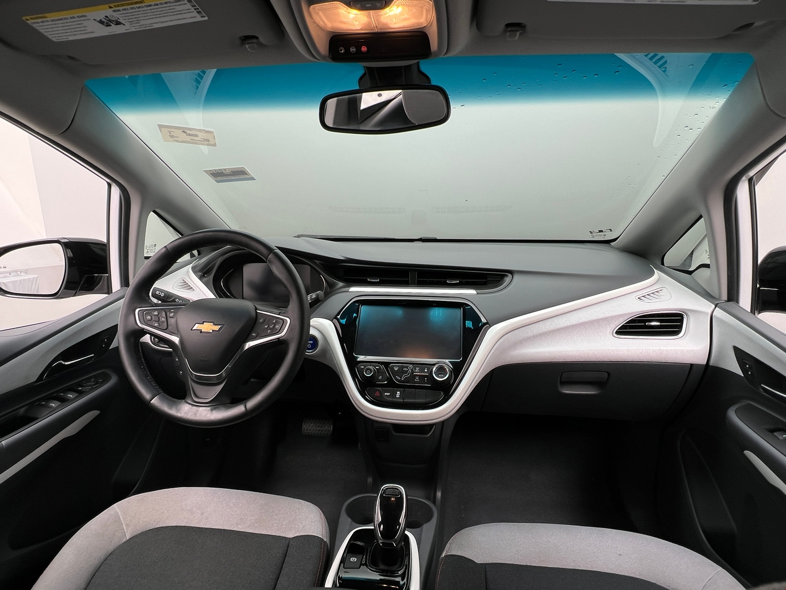 Thumbnail: 2017 Chevrolet Bolt EV - 3
