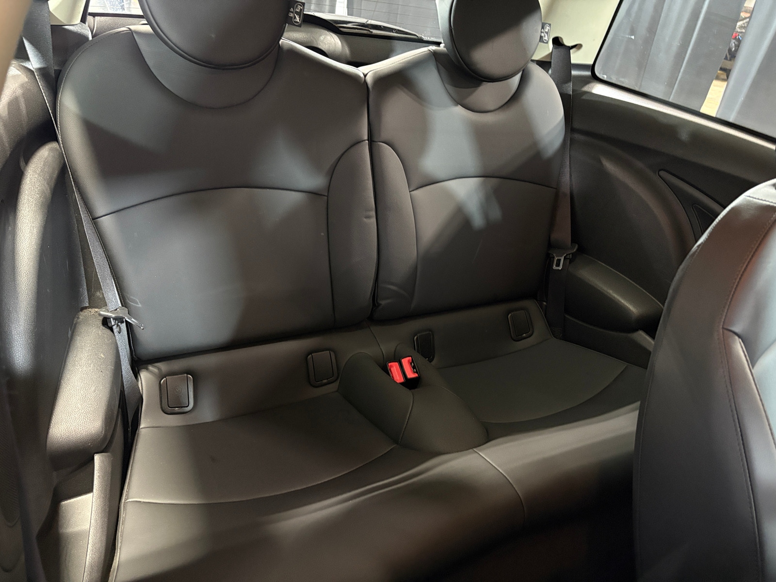 Thumbnail: 2013 MINI Cooper Hardtop - 4